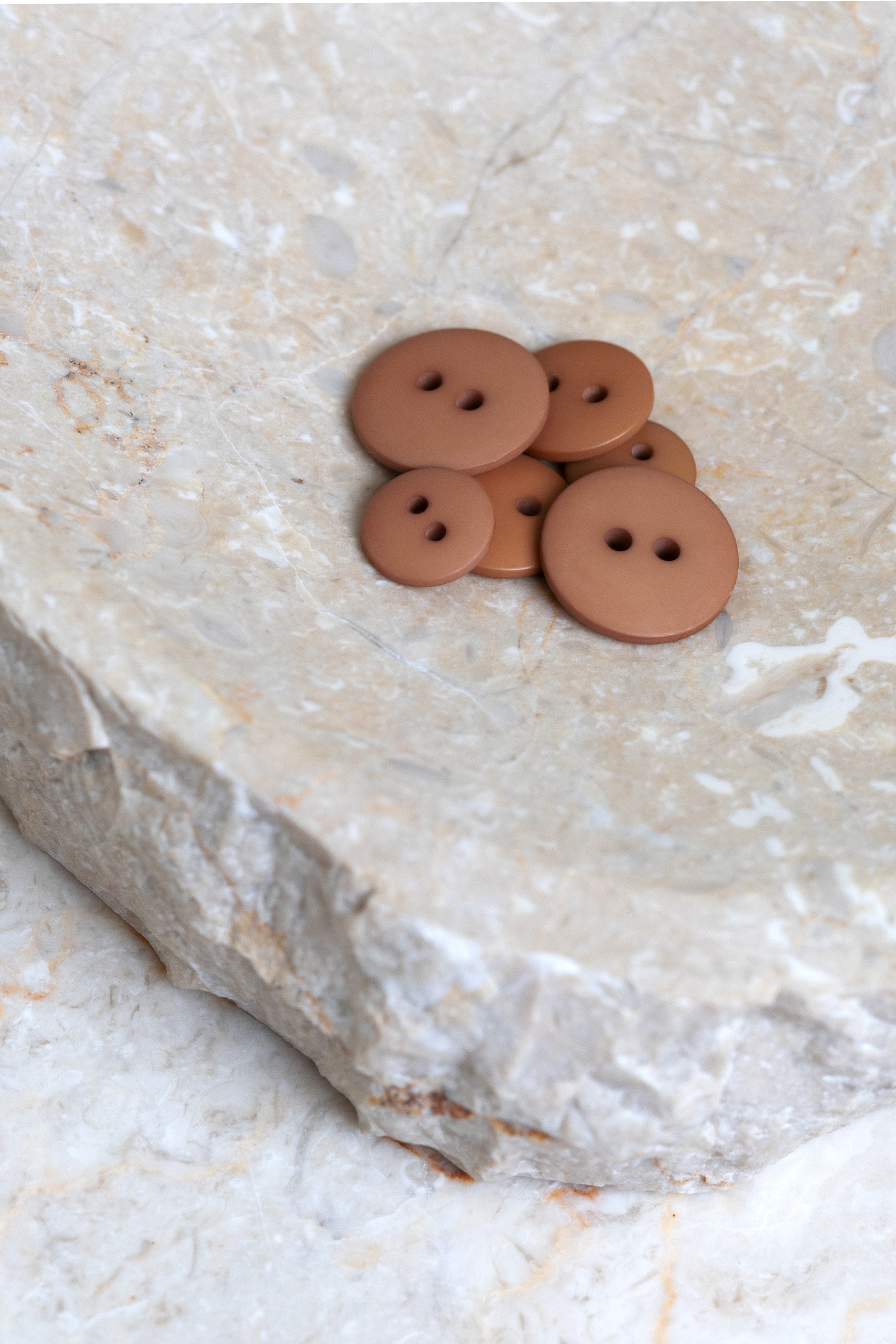 atelier-brunette-boutons-classic-matte-pecan-pie image 3