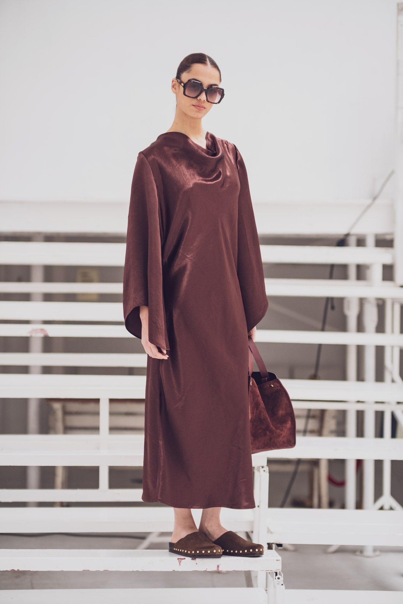 fibre-mood-vendela-robe-patron-de-couture-robe-longue-biais-col-b-nitier image 5