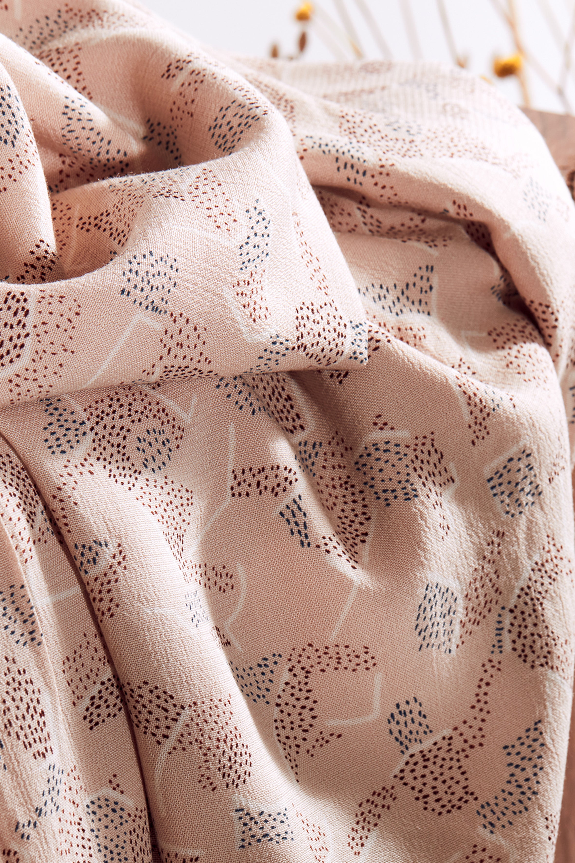 atelier-brunette-tissu-viscose-vera-blush-ecovero image 4