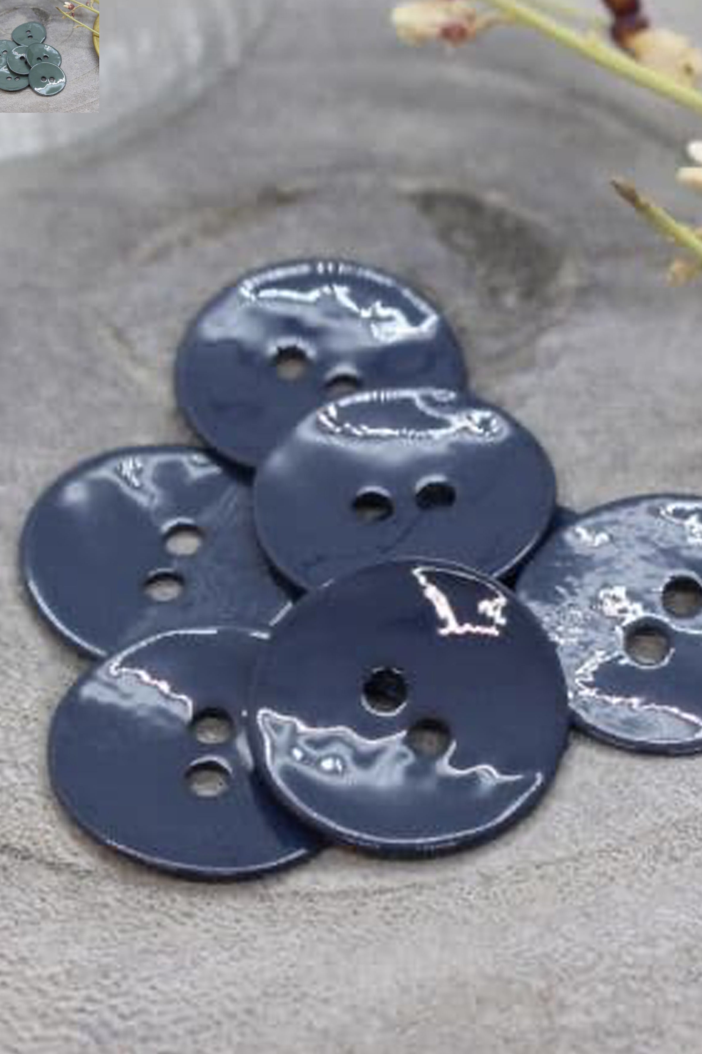 atelier-brunette-boutons-glossy-midnight-x10 image 2