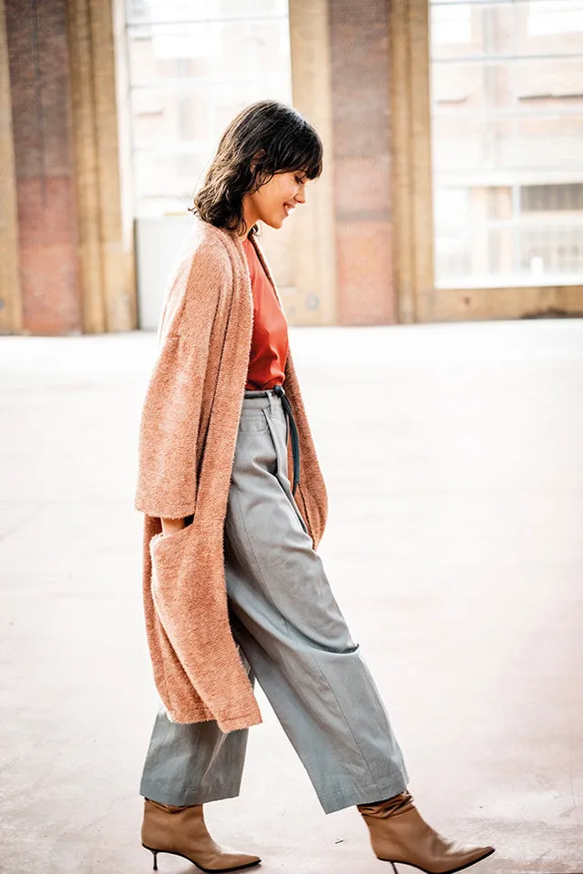 fibre-mood-luz-cardigan-patron-de-couture-femme-avec-poches image 1