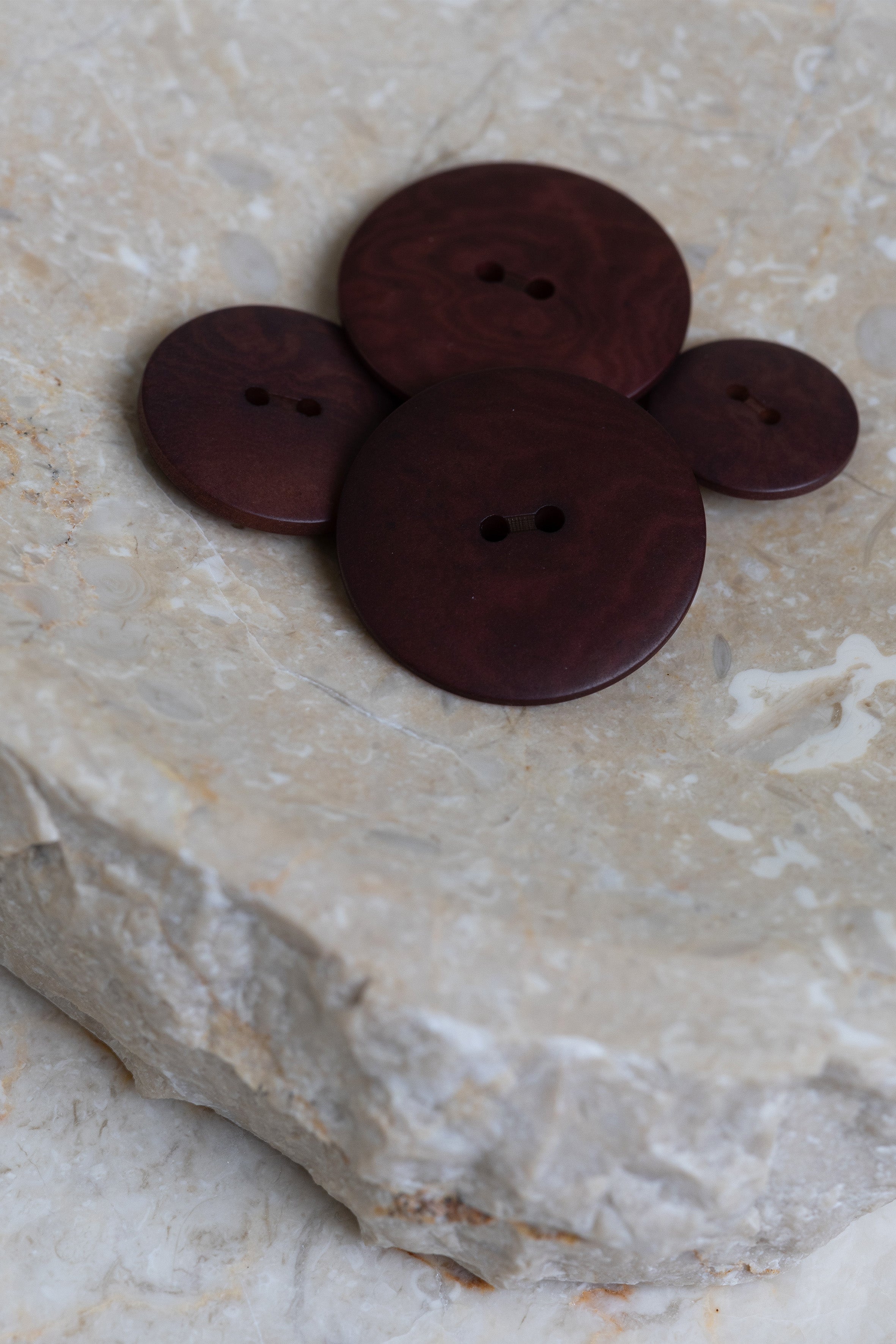 atelier-brunette-boutons-palm-rust-crispy-brownie image 3