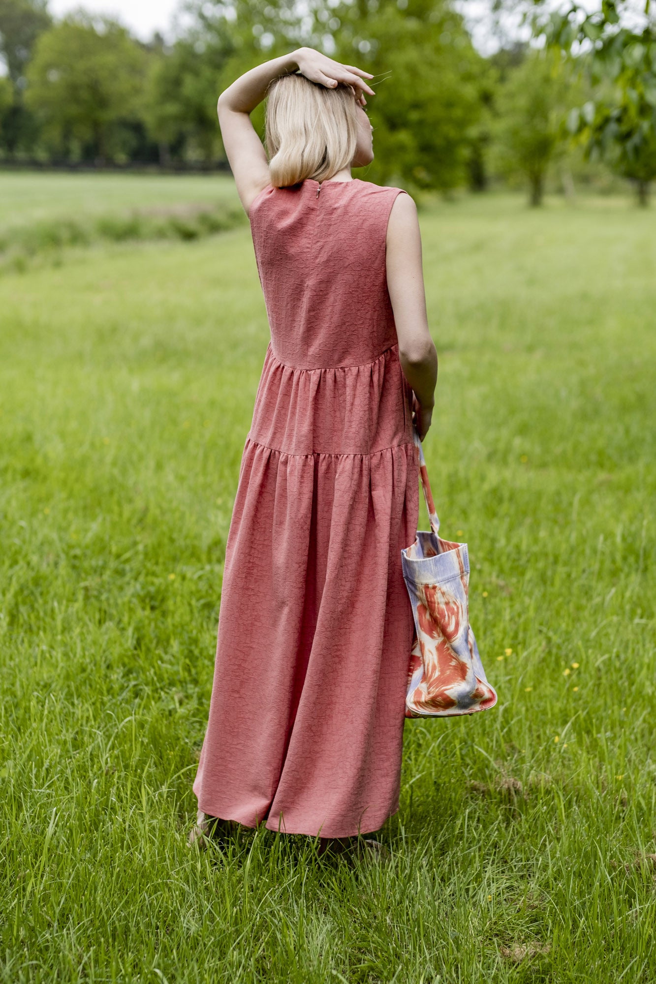 fibre-mood-nikka-robe-patron-de-couture-longue-sans-manches image 2