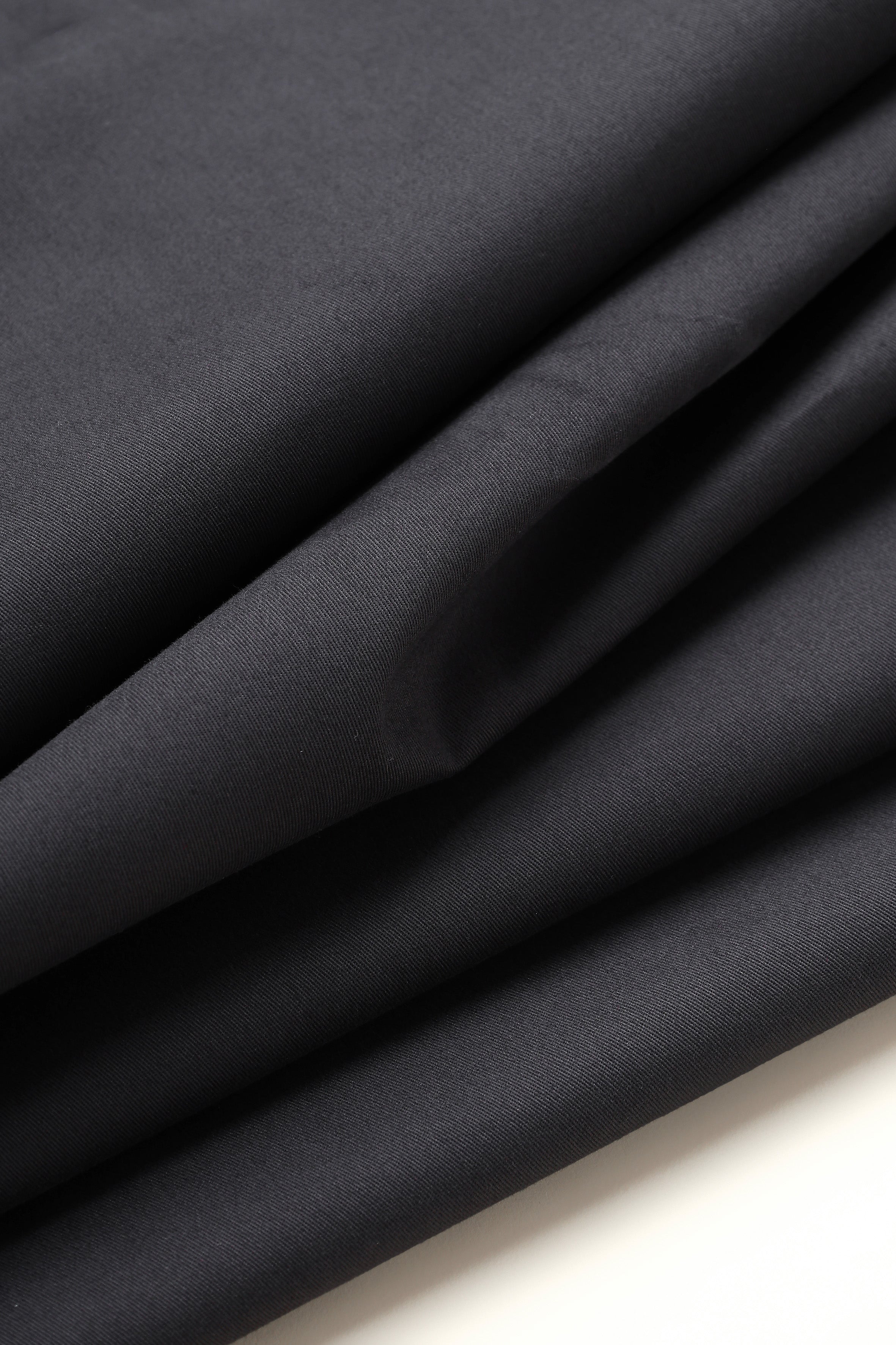 atelier-brunette-tissu-coton-chino-stretch-deep-charcoal image 3