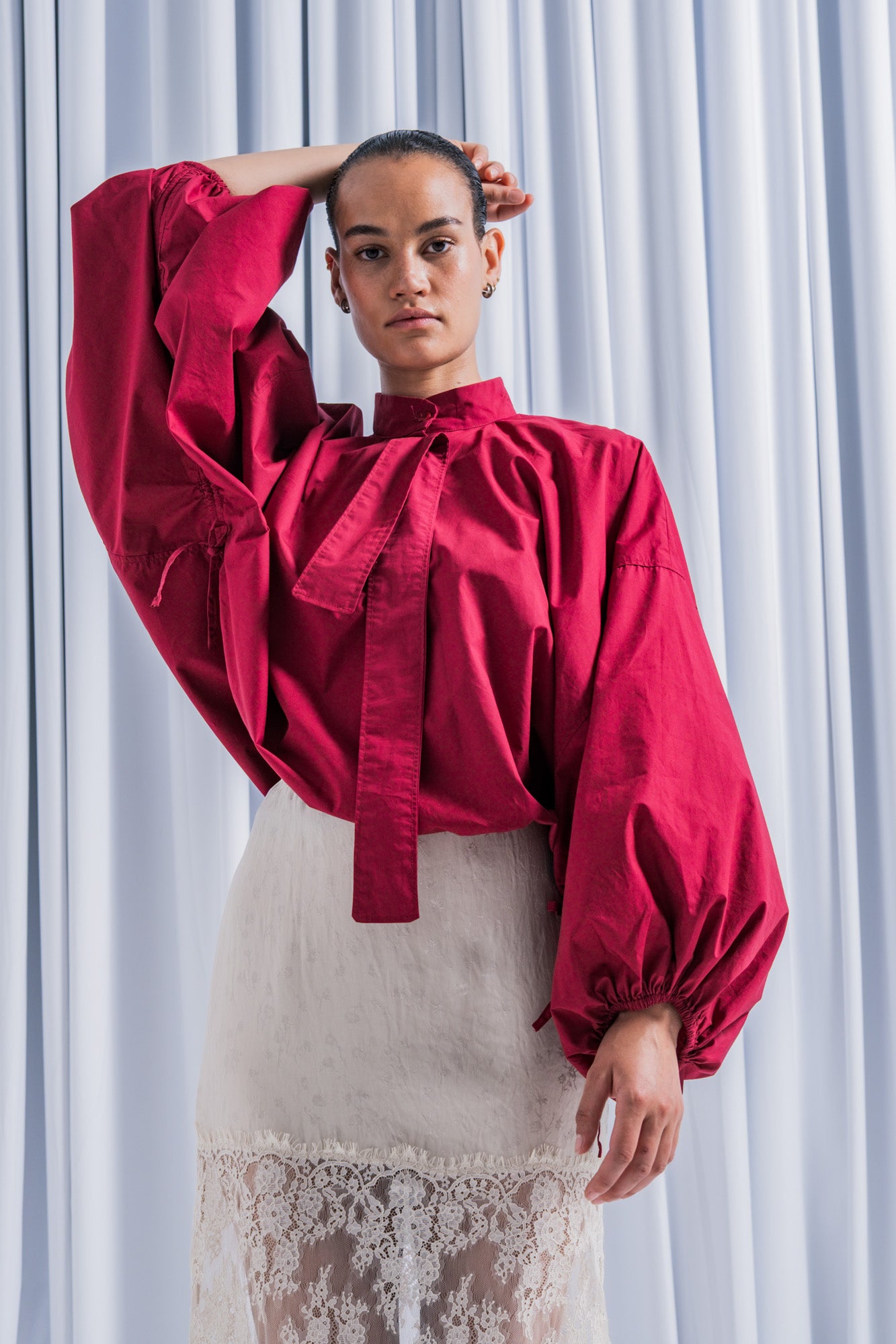 fibre-mood-elva-patron-de-couture-chemisier-femme-col-montant image 1