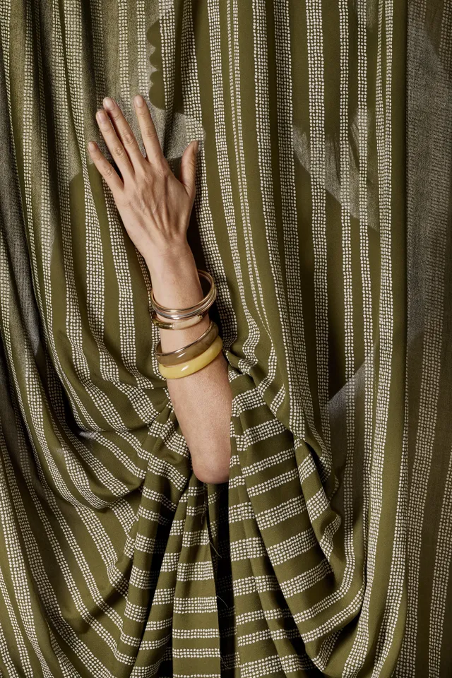 atelier-brunette-tissu-ga-a-ivy-green-kelsey-de-viscose-ecovero image 1
