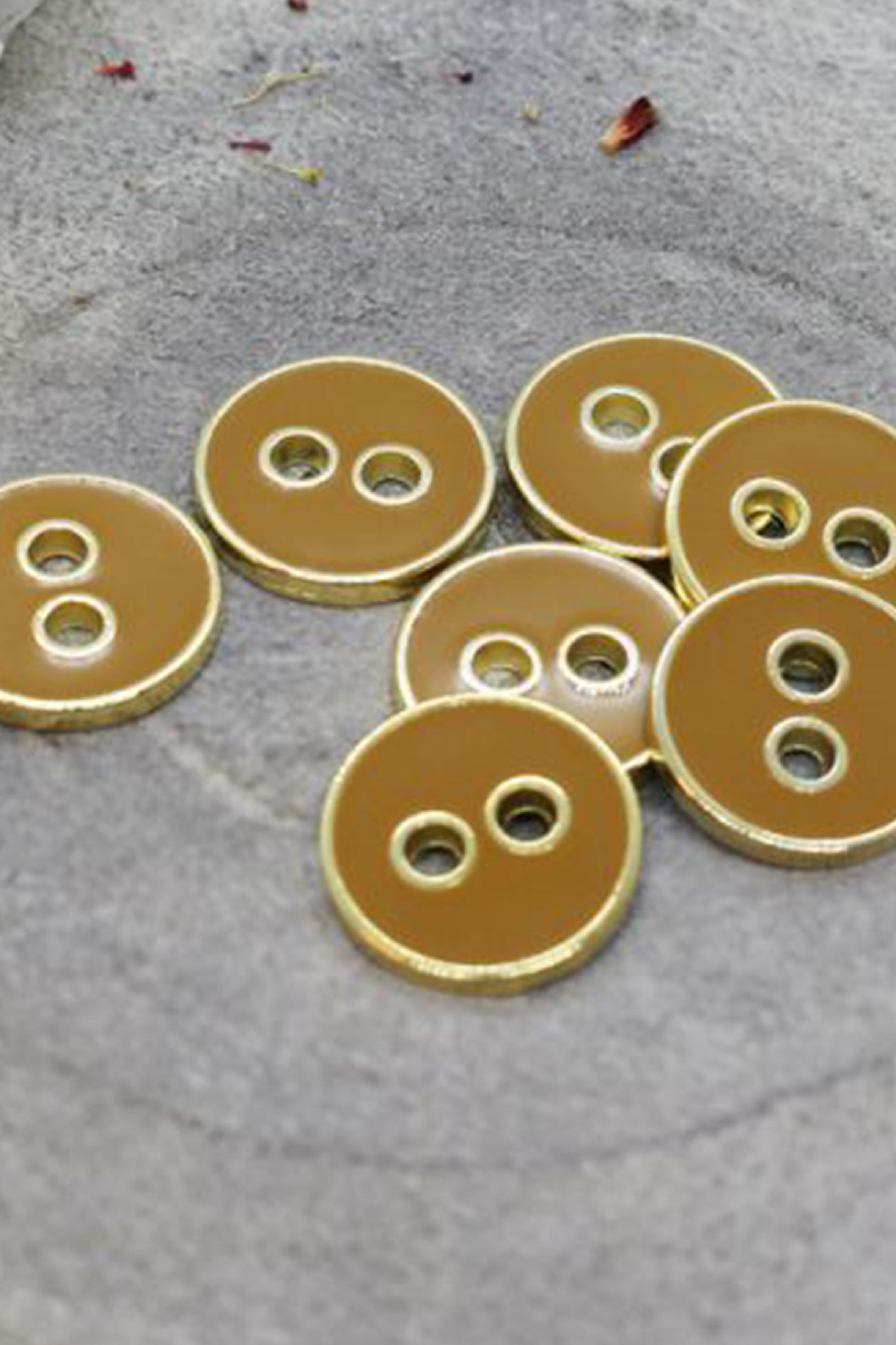 atelier-brunette-boutons-joy-ochre image 1