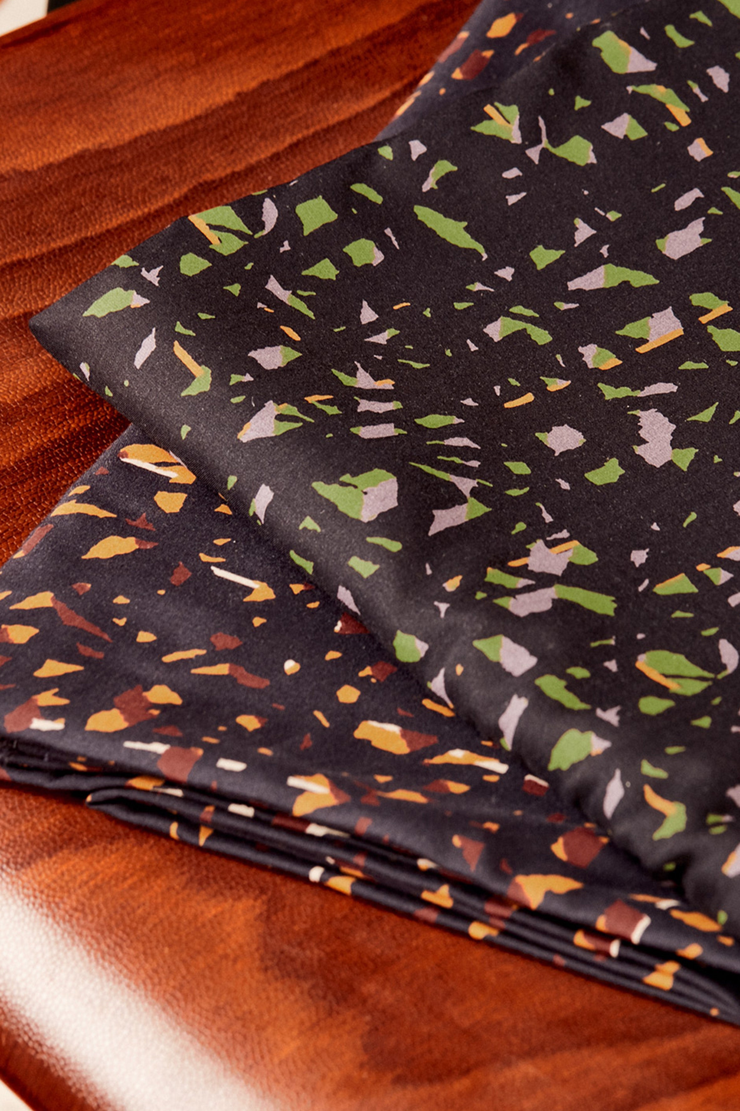 atelier-brunette-tissu-candy-rock-divine-parma-viscose-imprim-e image 4