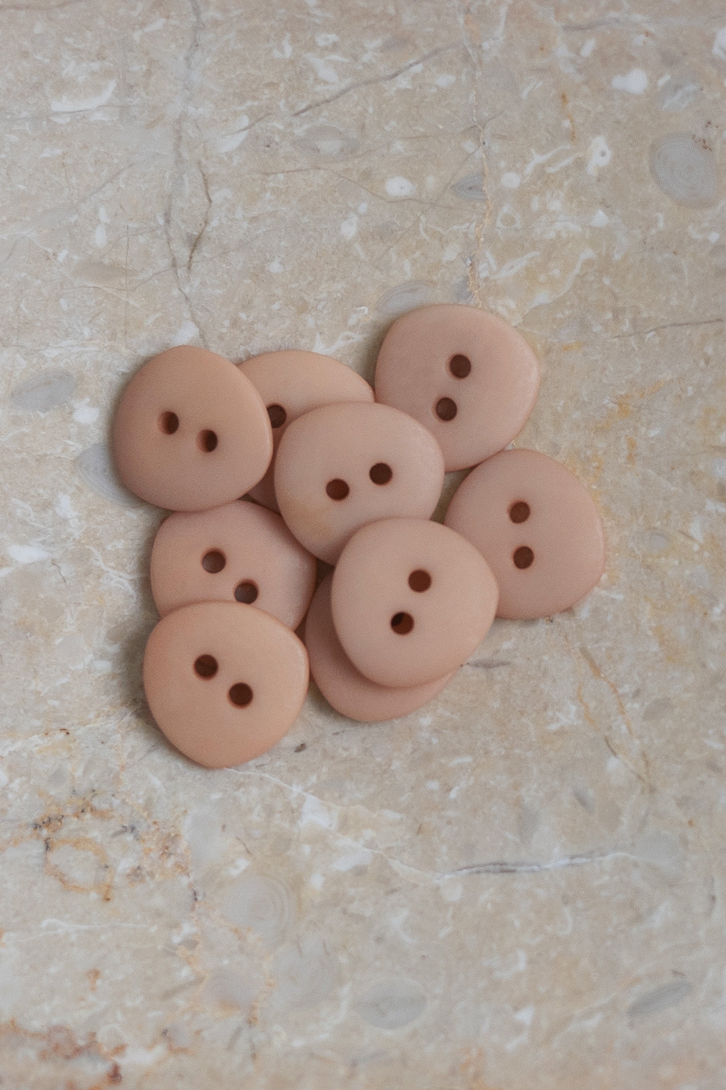 atelier-brunette-boutons-jaipur-maple-sandy-sand image 4