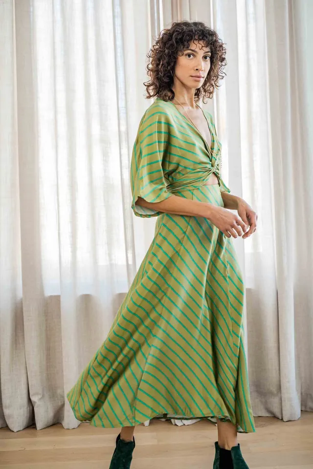 fibre-mood-lucille-patron-de-couture-robe-taille-nou-e-et-jupe-pans-biais-taille image 1