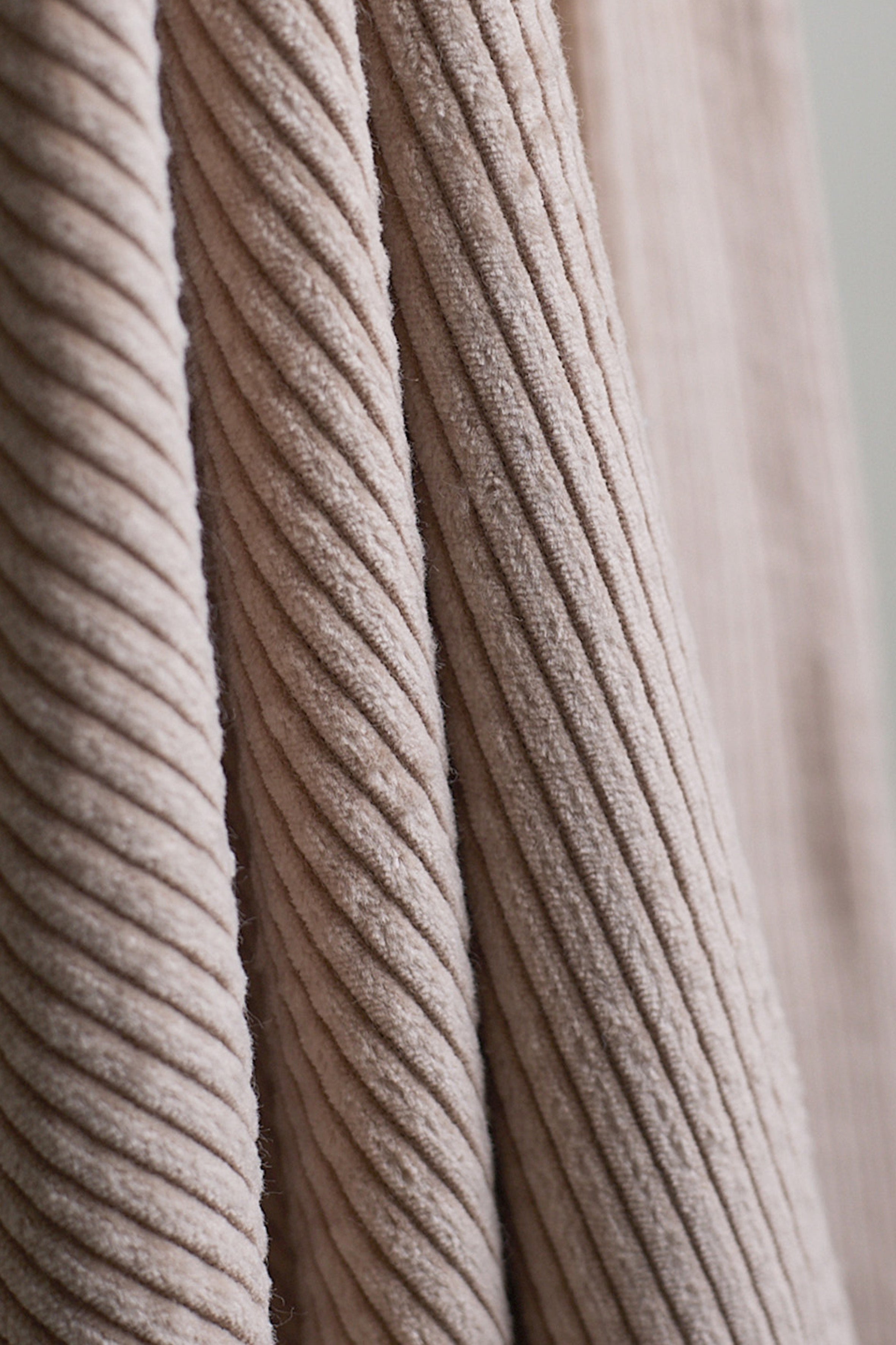 atelier-brunette-velours-bubble-sandy-sand-tissu-au-coupon image 4