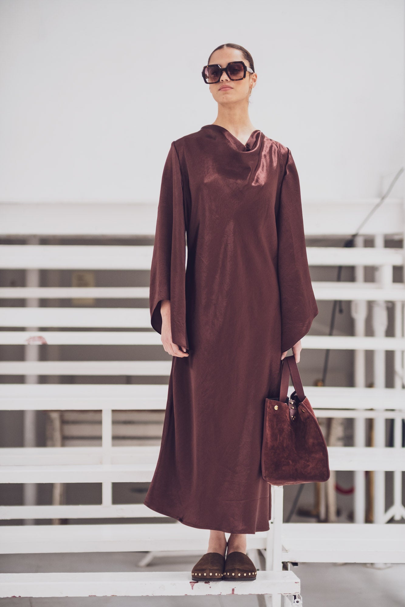 fibre-mood-vendela-robe-patron-de-couture-robe-longue-biais-col-b-nitier image 1