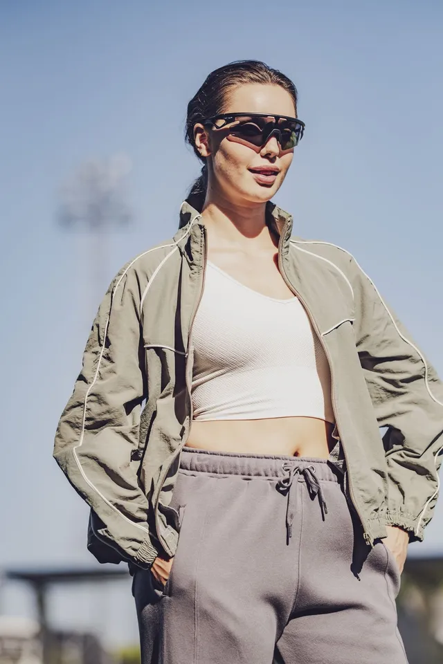 fibre-mood-ash-veste-patron-de-couture-veste-sport-raglan-zip image 1