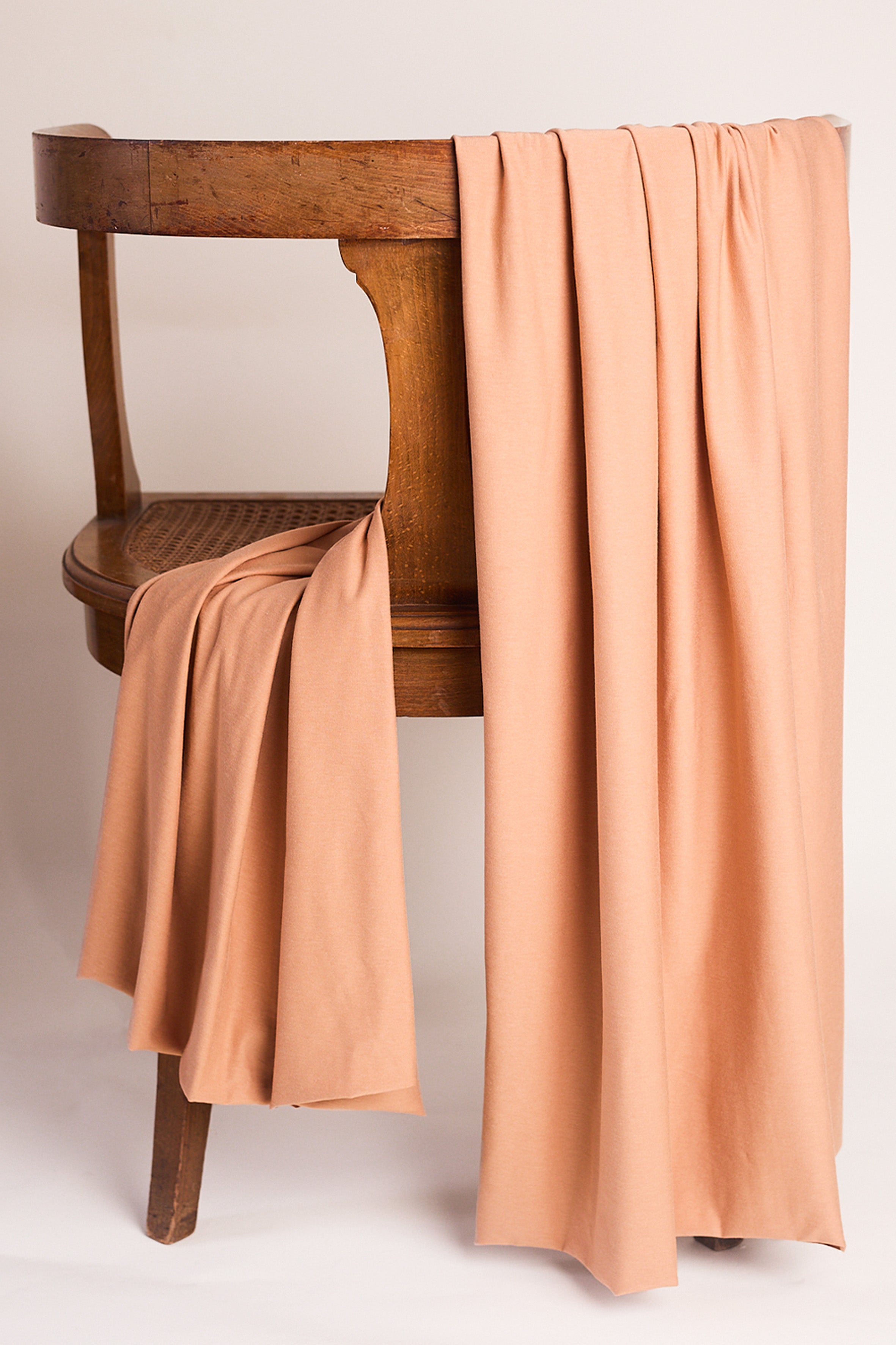 atelier-brunette-tissu-jersey-modal-silky-peach-jersey-uni-extensible-15 image 1