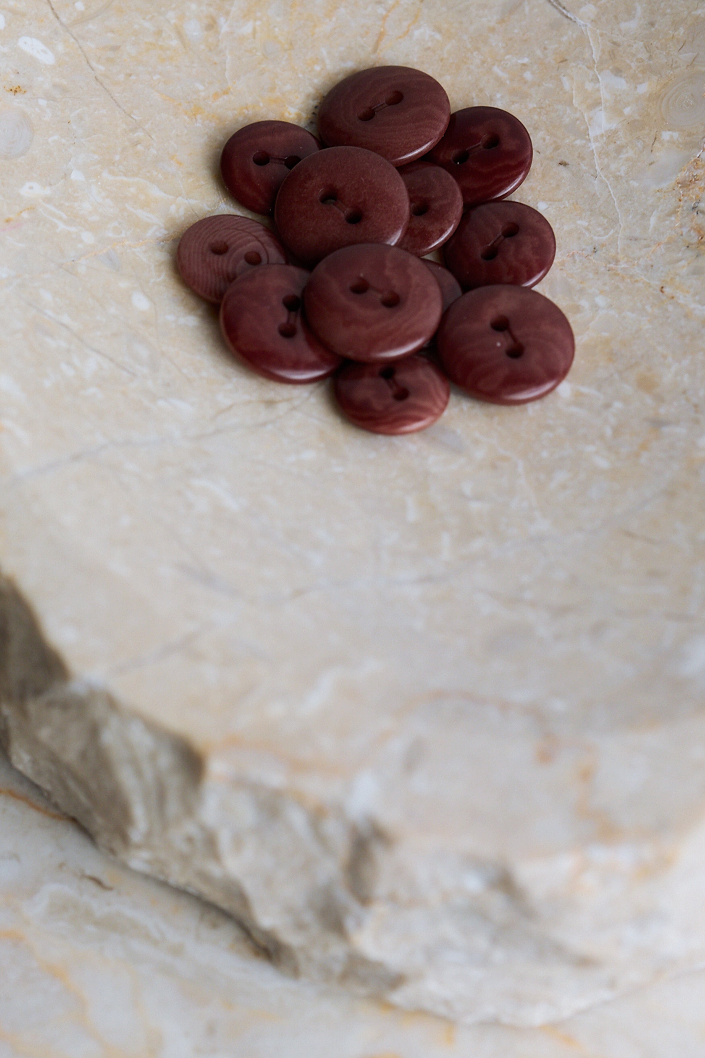 atelier-brunette-boutons-viny-rust-crispy-brownie image 3