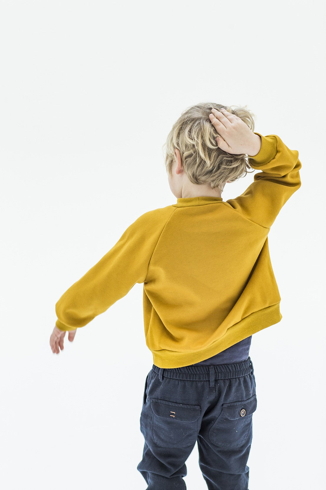 fibre-mood-dale-sweat-shirt-patron-de-couture-enfant-2-14-ans-manches-raglan image 1