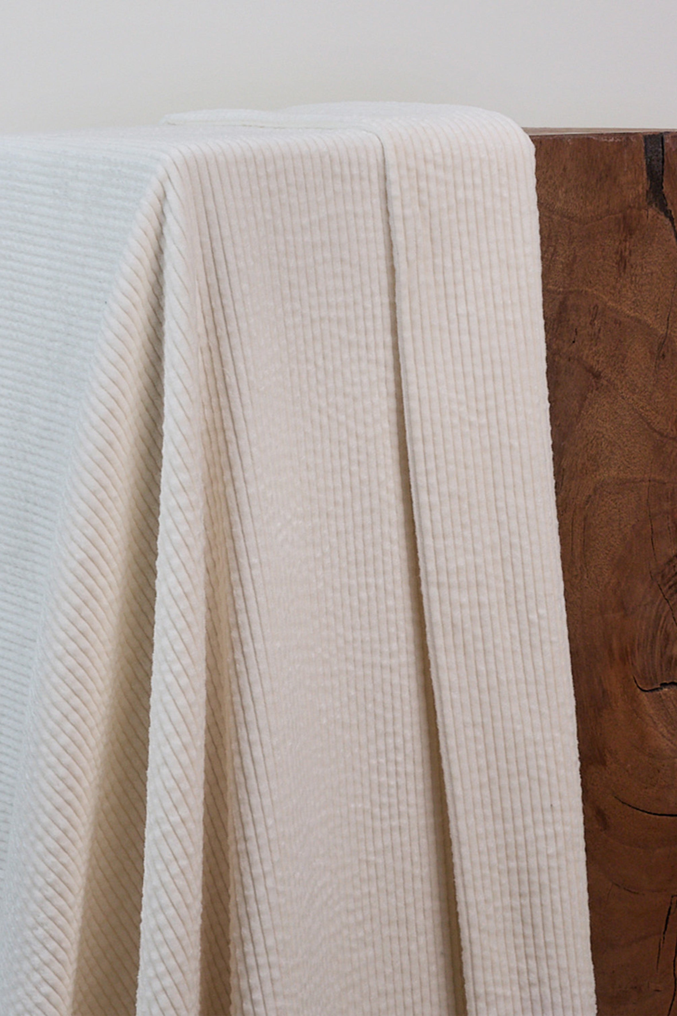 atelier-brunette-tissu-velours-bubble-off-white image 3
