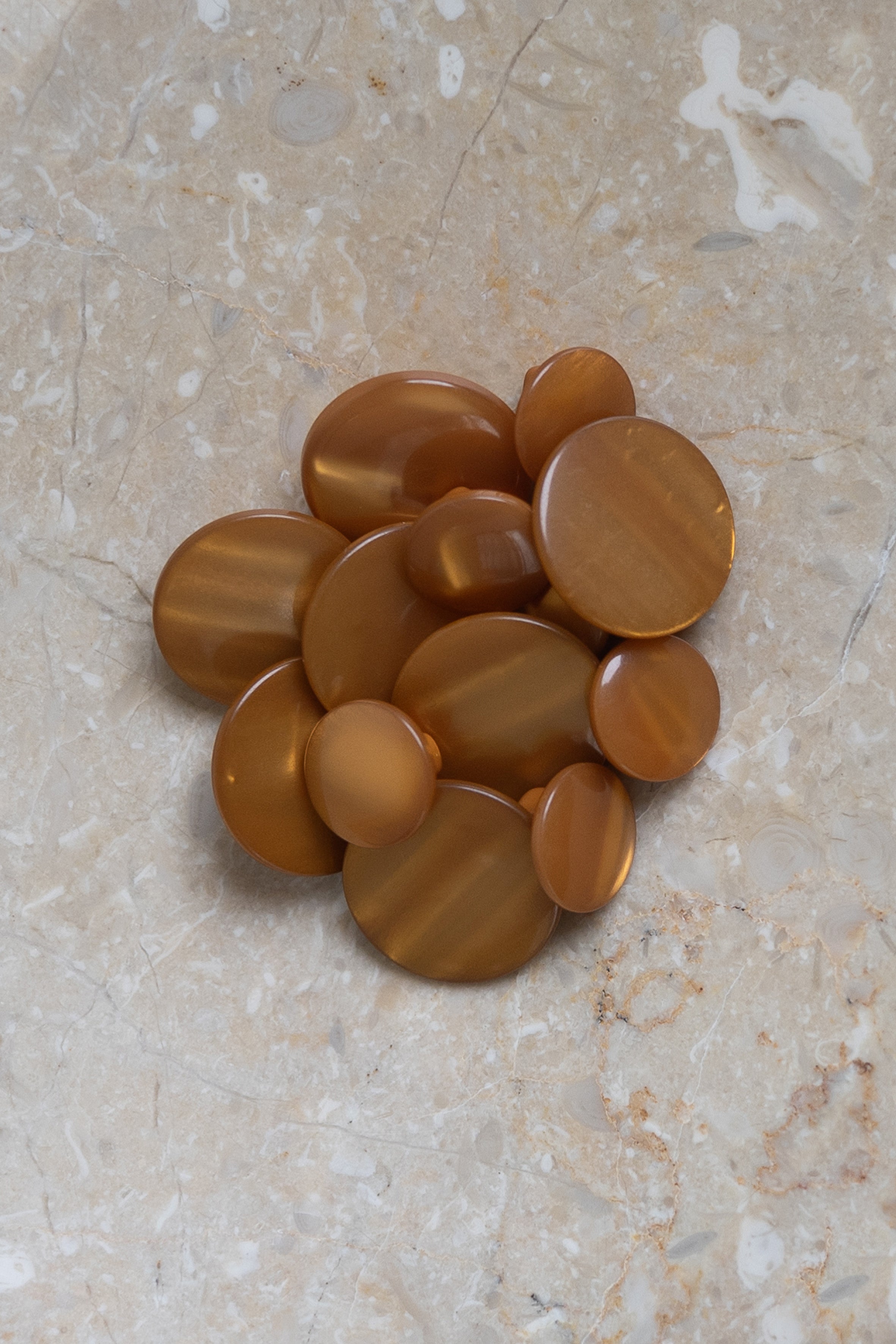 atelier-brunette-boutons-swing-ochre image 4