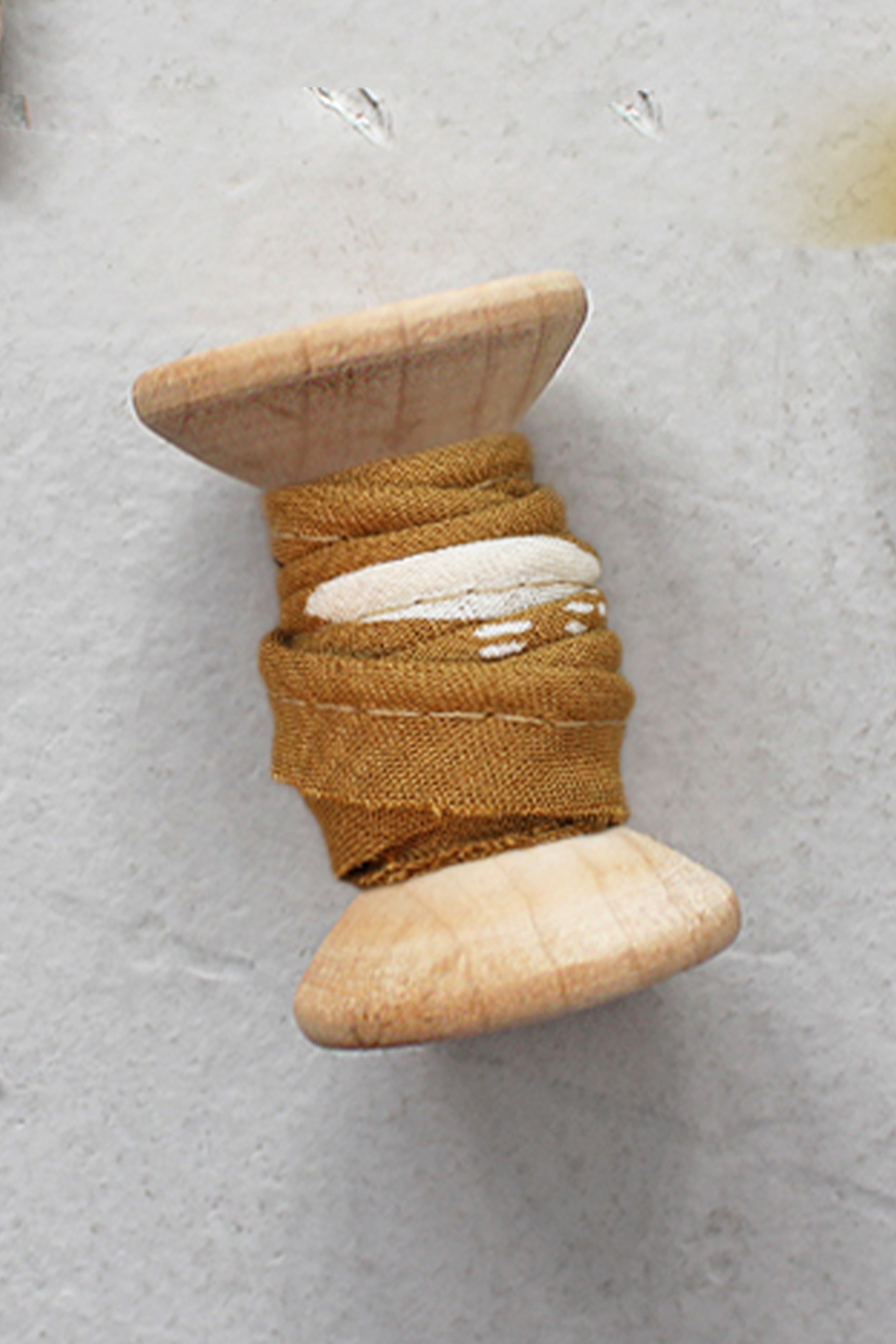 atelier-brunette-passepoil-moonstone-ochre-passepoil-viscose-1-cm image 1