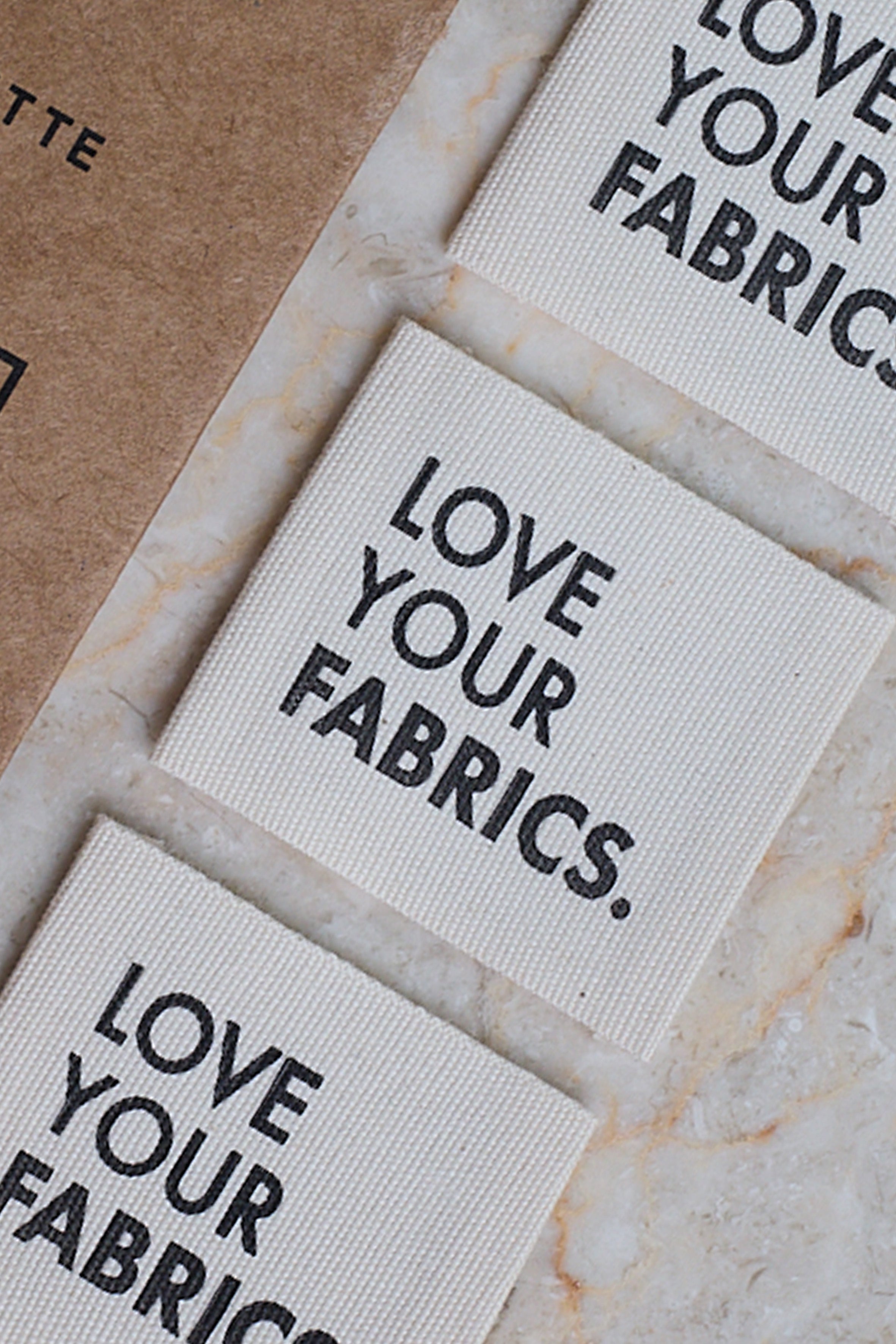 atelier-brunette-pack-tiquettes-love-your-fabrics-x5 image 2
