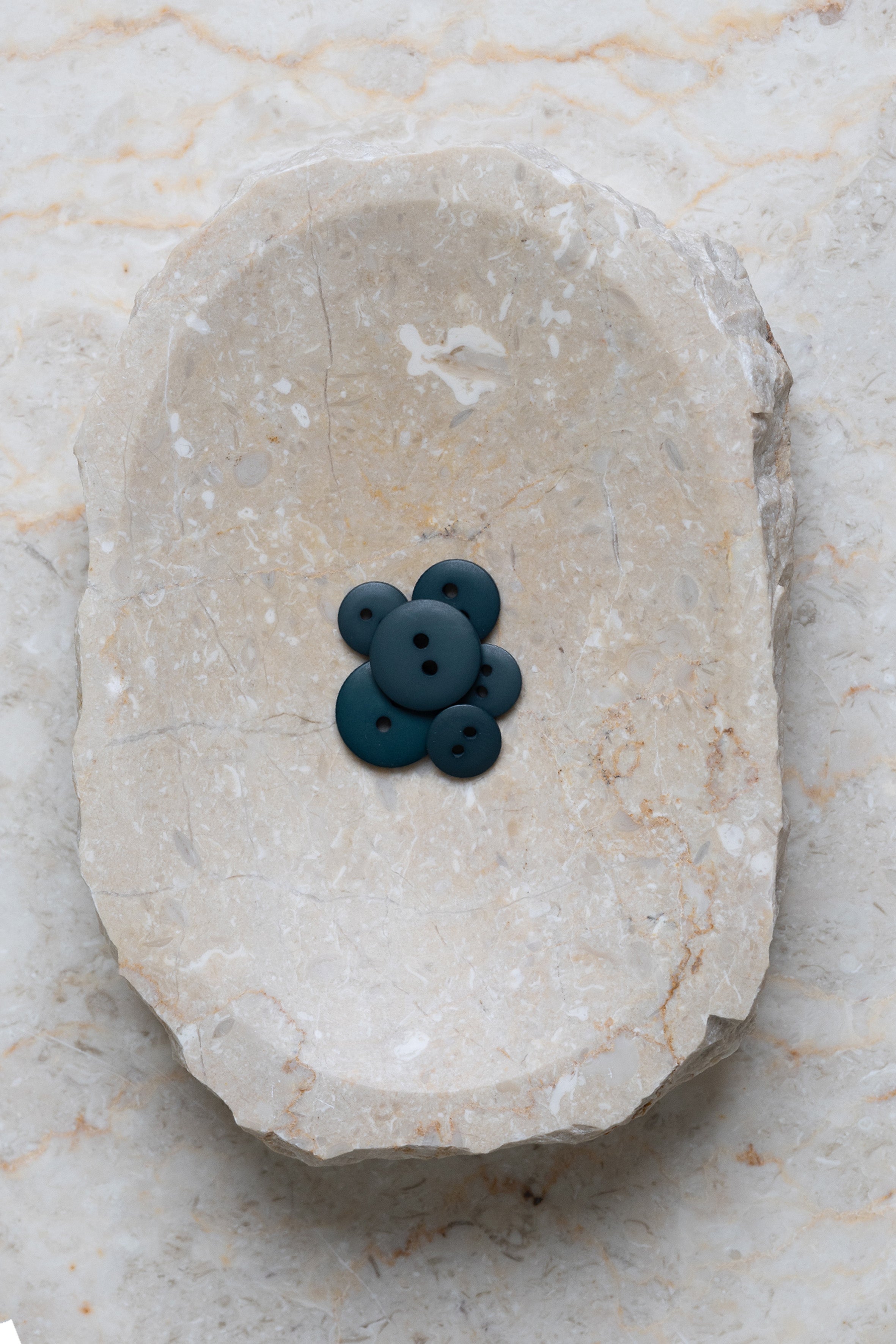 atelier-brunette-boutons-classic-matte-forest-bouton-polyester-mat image 3