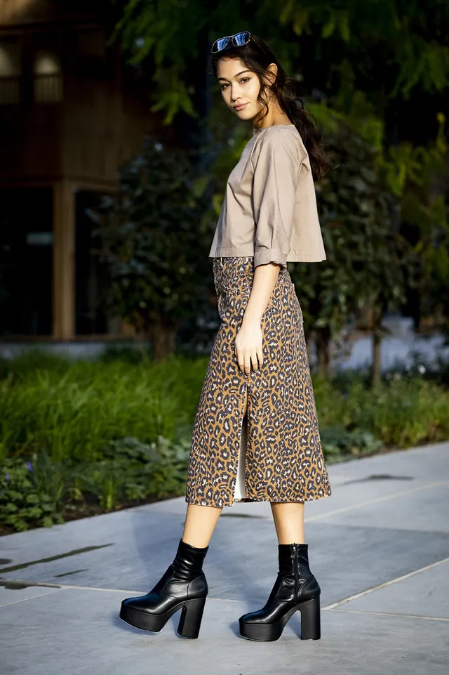 fibre-mood-suri-top-carr-patron-de-couture-femme image 1