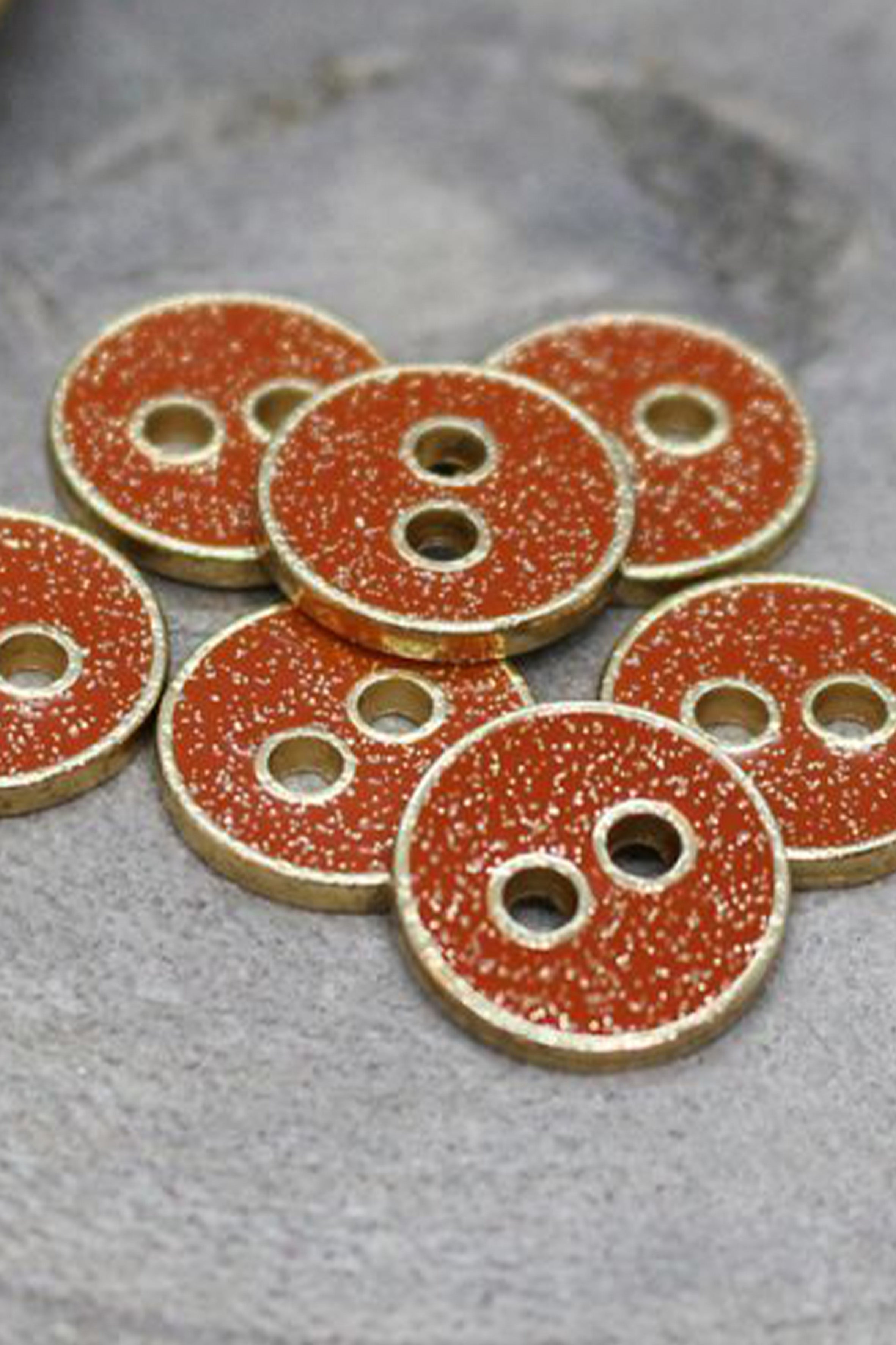 atelier-brunette-boutons-joy-glitter-poppy-tangerine-x10 image 2