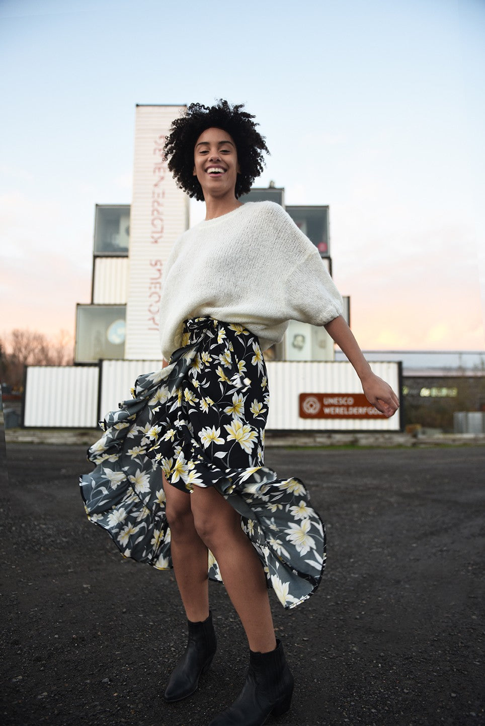 fibre-mood-arlette-patron-de-couture-jupe-portefeuille-volants-midi image 1