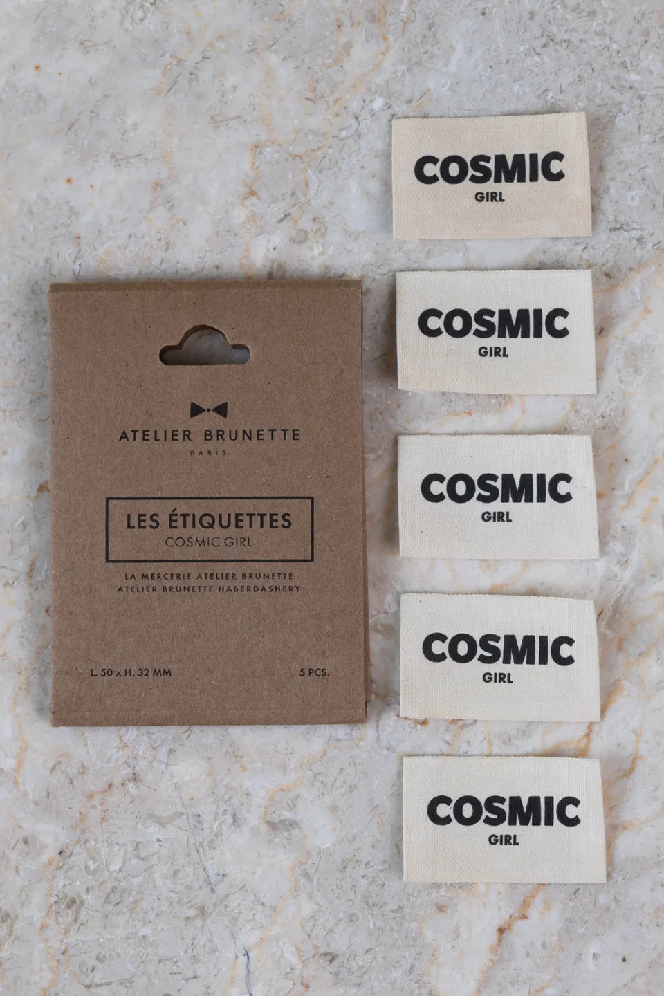 atelier-brunette-pack-5-tiquettes-tiss-es-cosmic-girl-coton-50x32-mm image 1