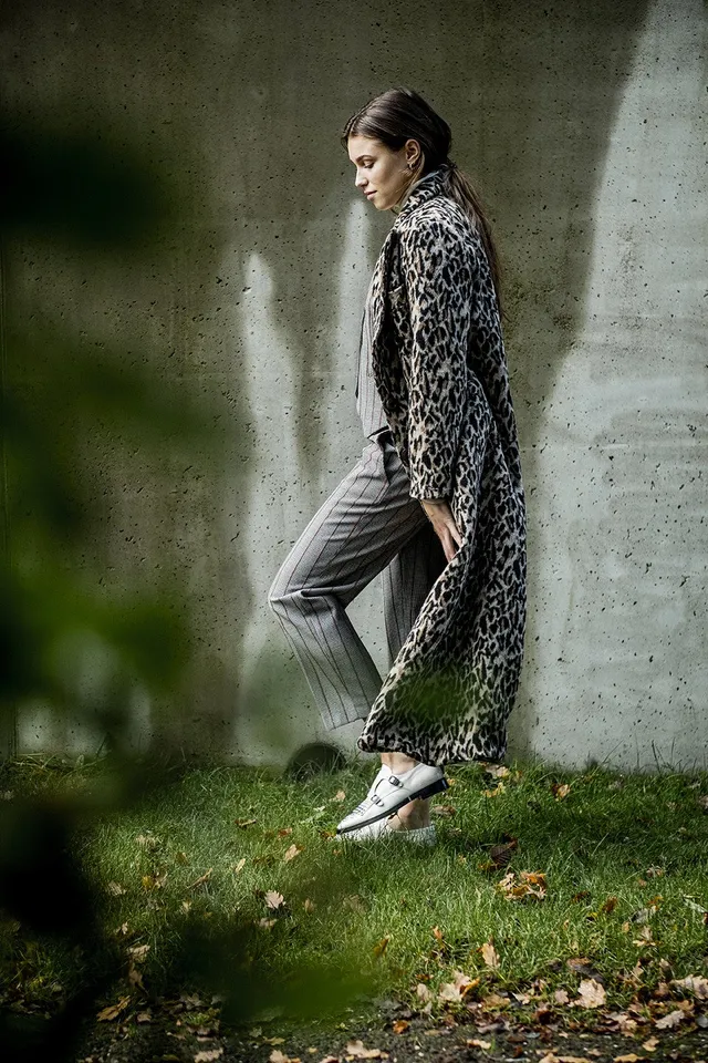 fibre-mood-hunter-manteau-patron-de-couture-manteau-long-crois image 1