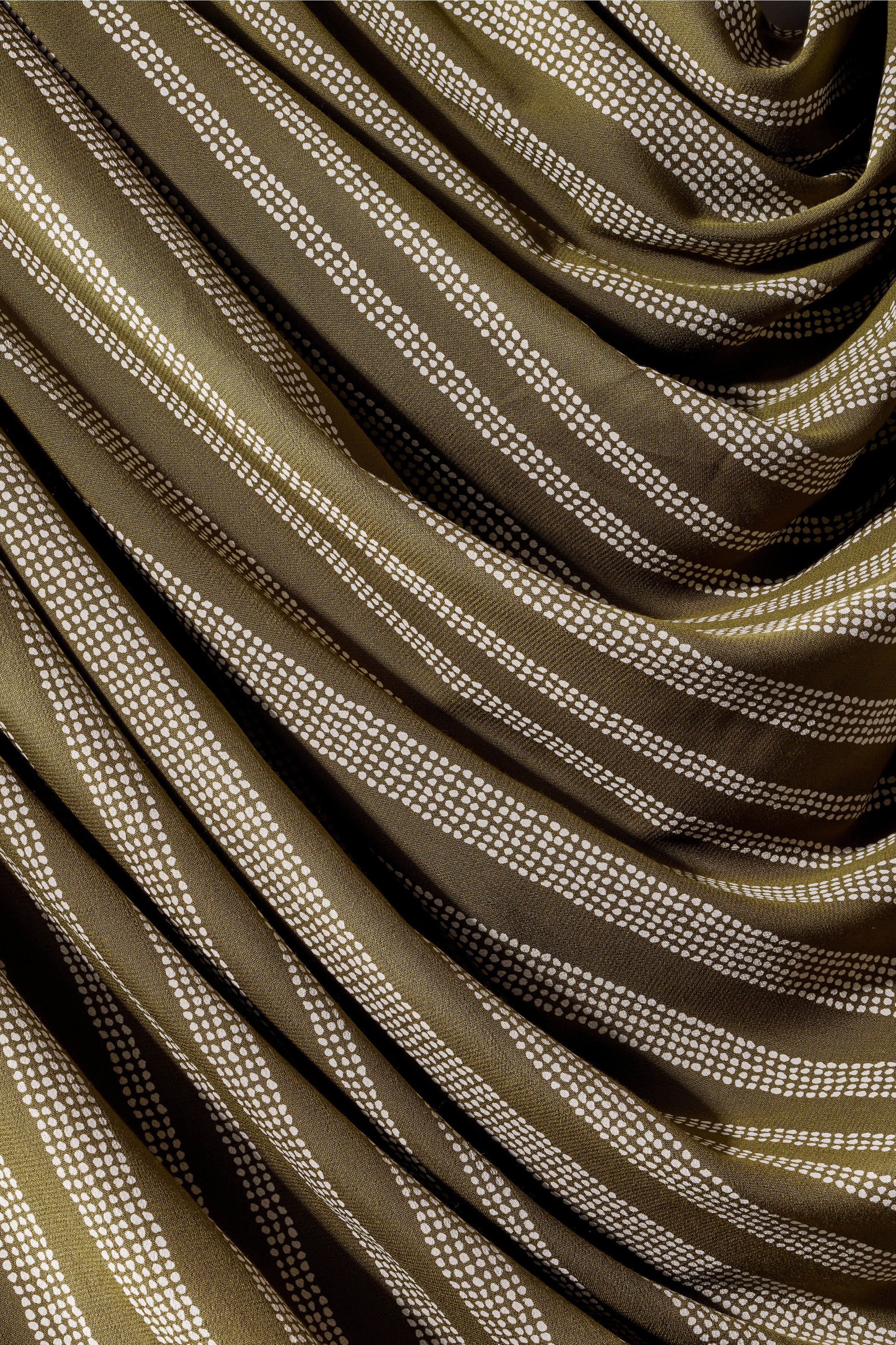 atelier-brunette-tissu-ga-a-ivy-green-kelsey-de-viscose-ecovero image 2