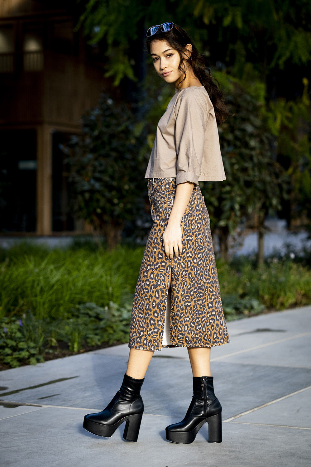 fibre-mood-suri-top-carr-patron-de-couture-femme image 1