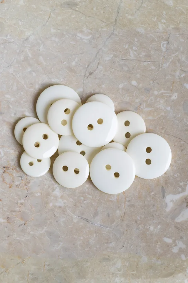 atelier-brunette-boutons-classic-shine-off-white-polyester-brillant image 1