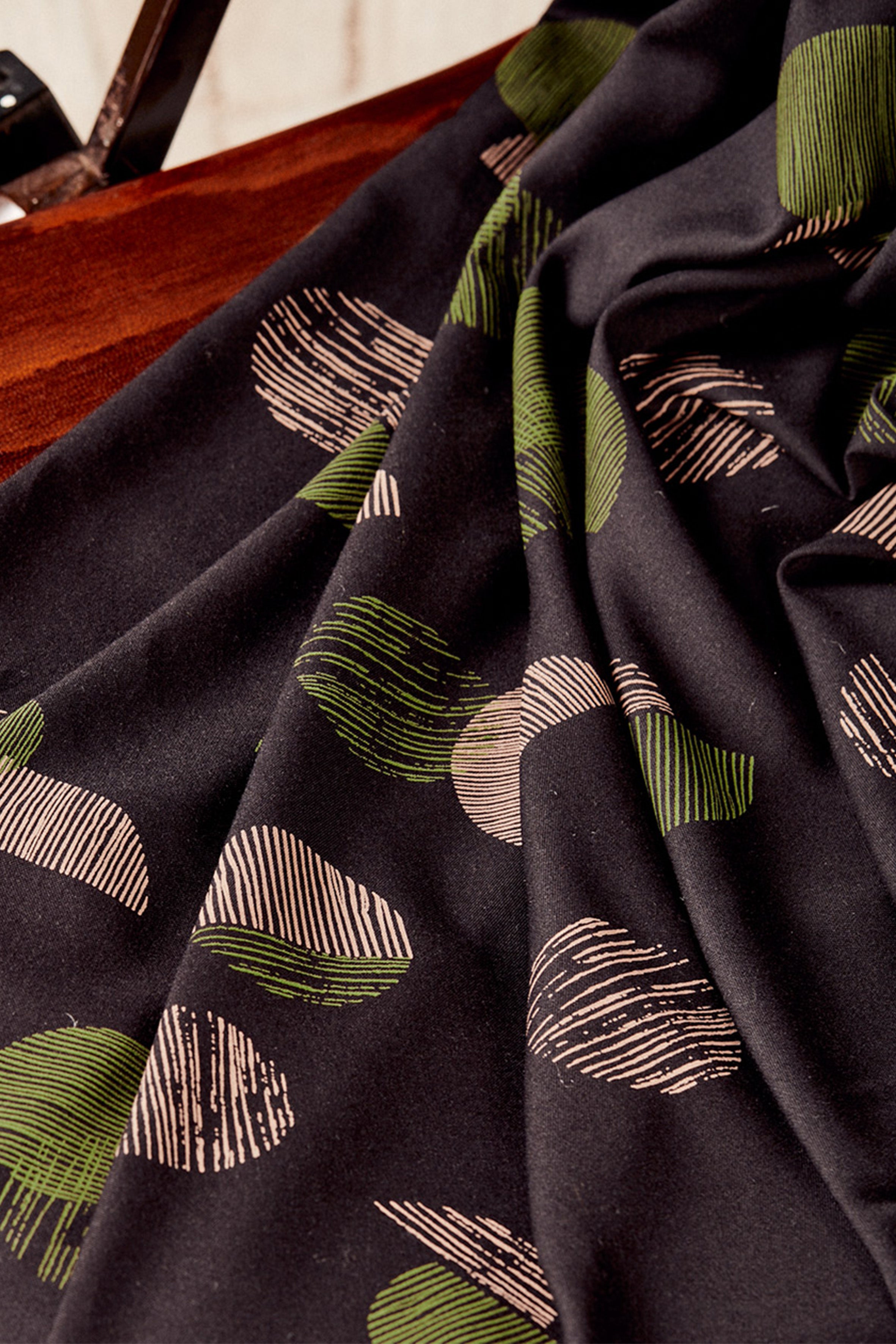 atelier-brunette-tissu-jane-maple-viscose-ecovero-140-cm image 3