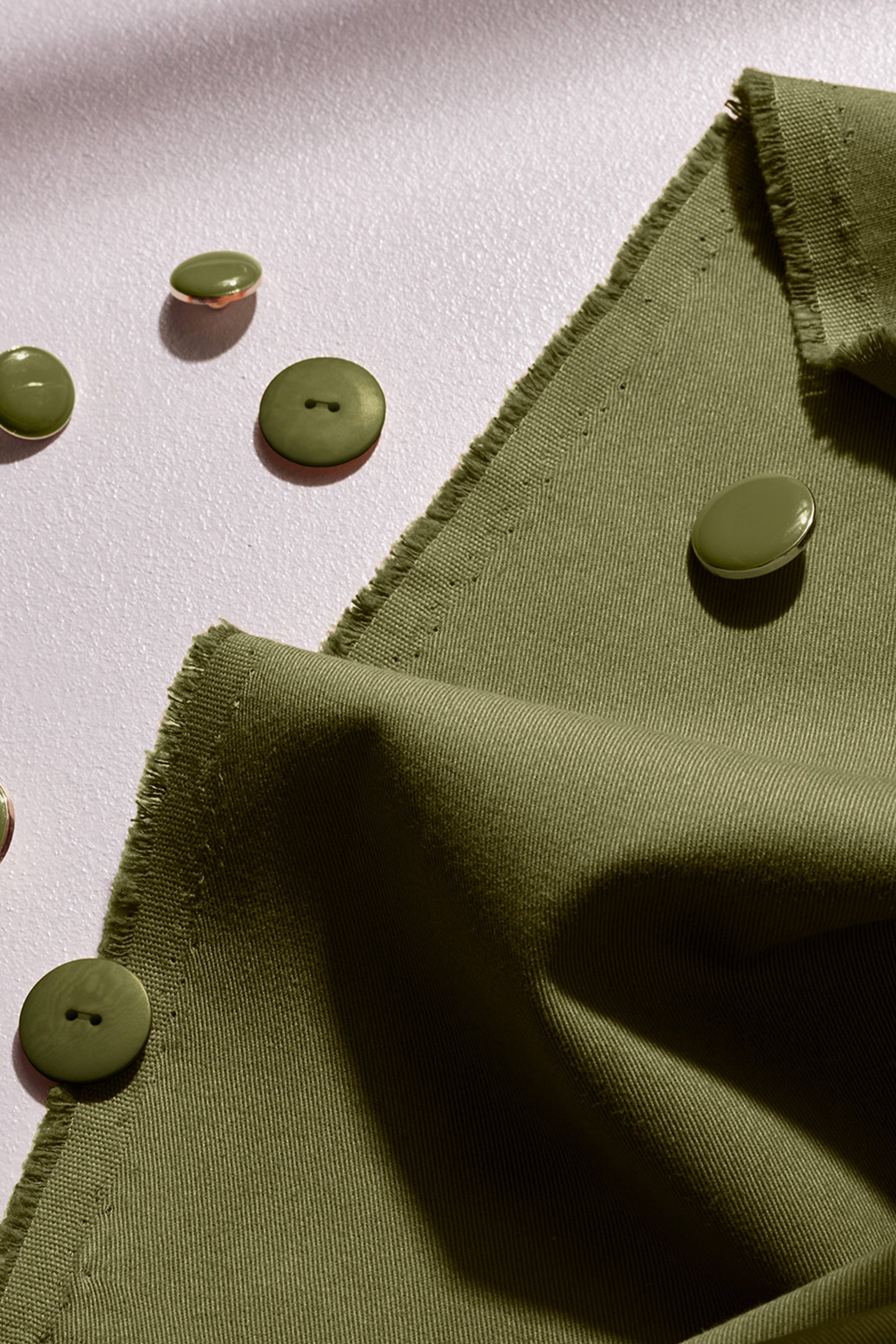 atelier-brunette-coupons-gabardine-light-ivy-green-coton image 4