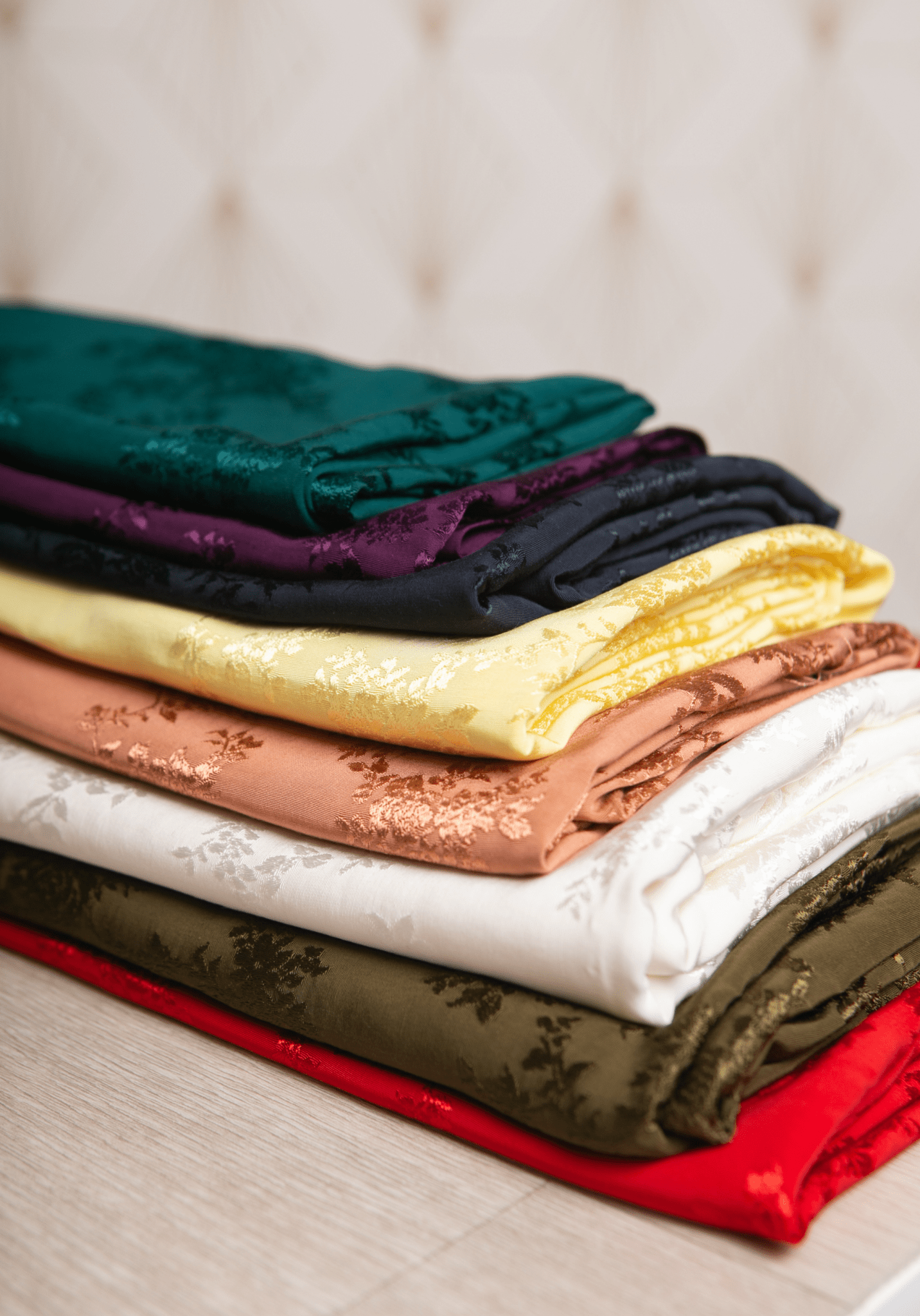 maison-fauve-po-sie-tissu-jacquard-de-viscose-plusieurs-couleurs image 1