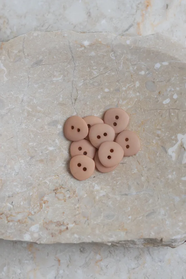 atelier-brunette-boutons-jaipur-maple-sandy-sand image 1