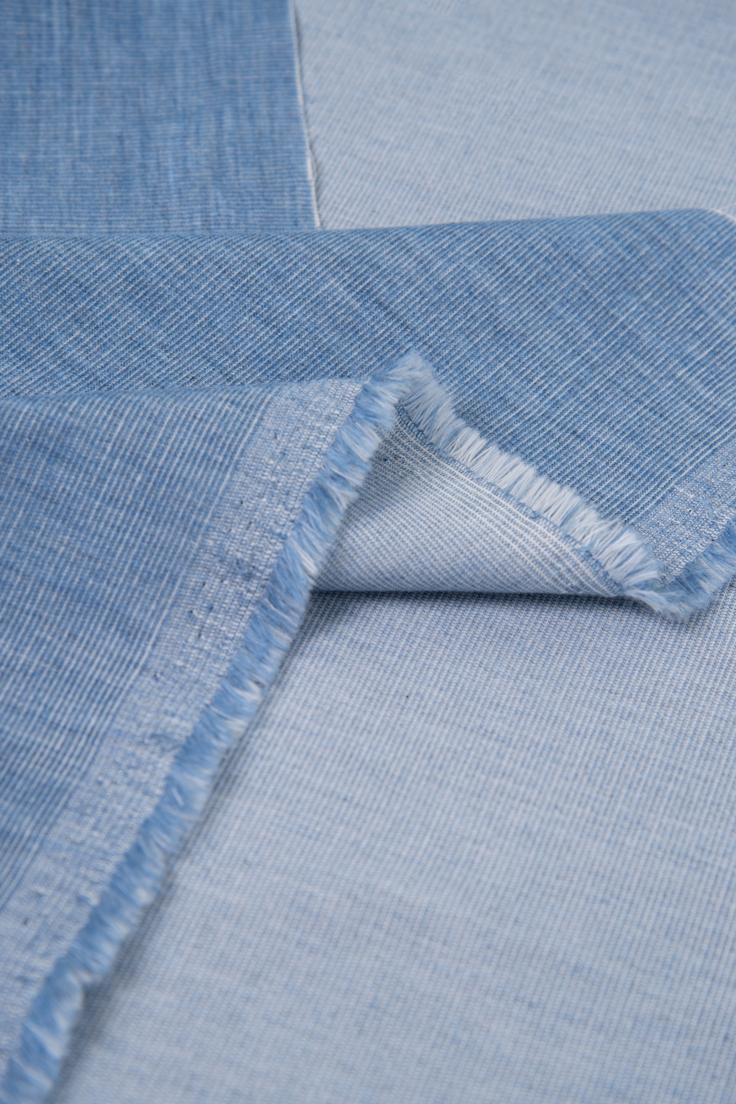 atelier-brunette-tissu-velours-tiss-light-blue image 3