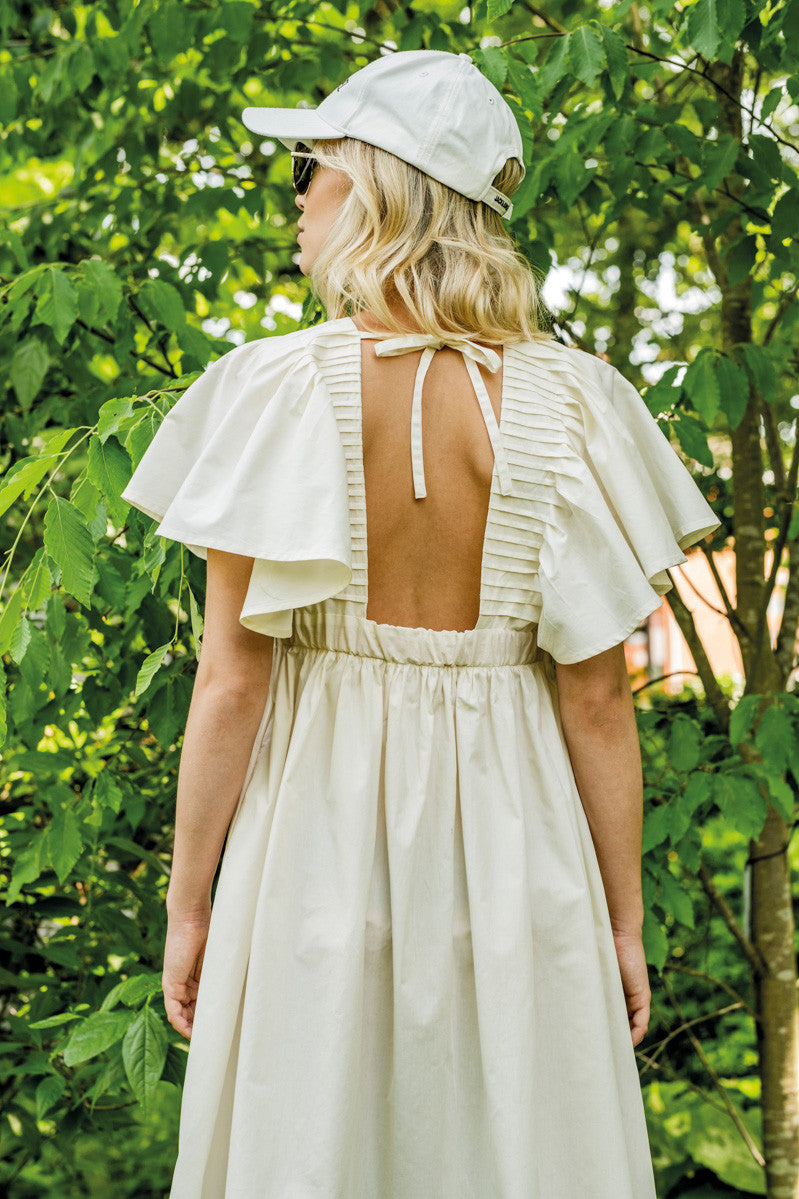 fibre-mood-nina-robe-patron-de-couture-robe-empire-manches-papillon-32-60 image 4