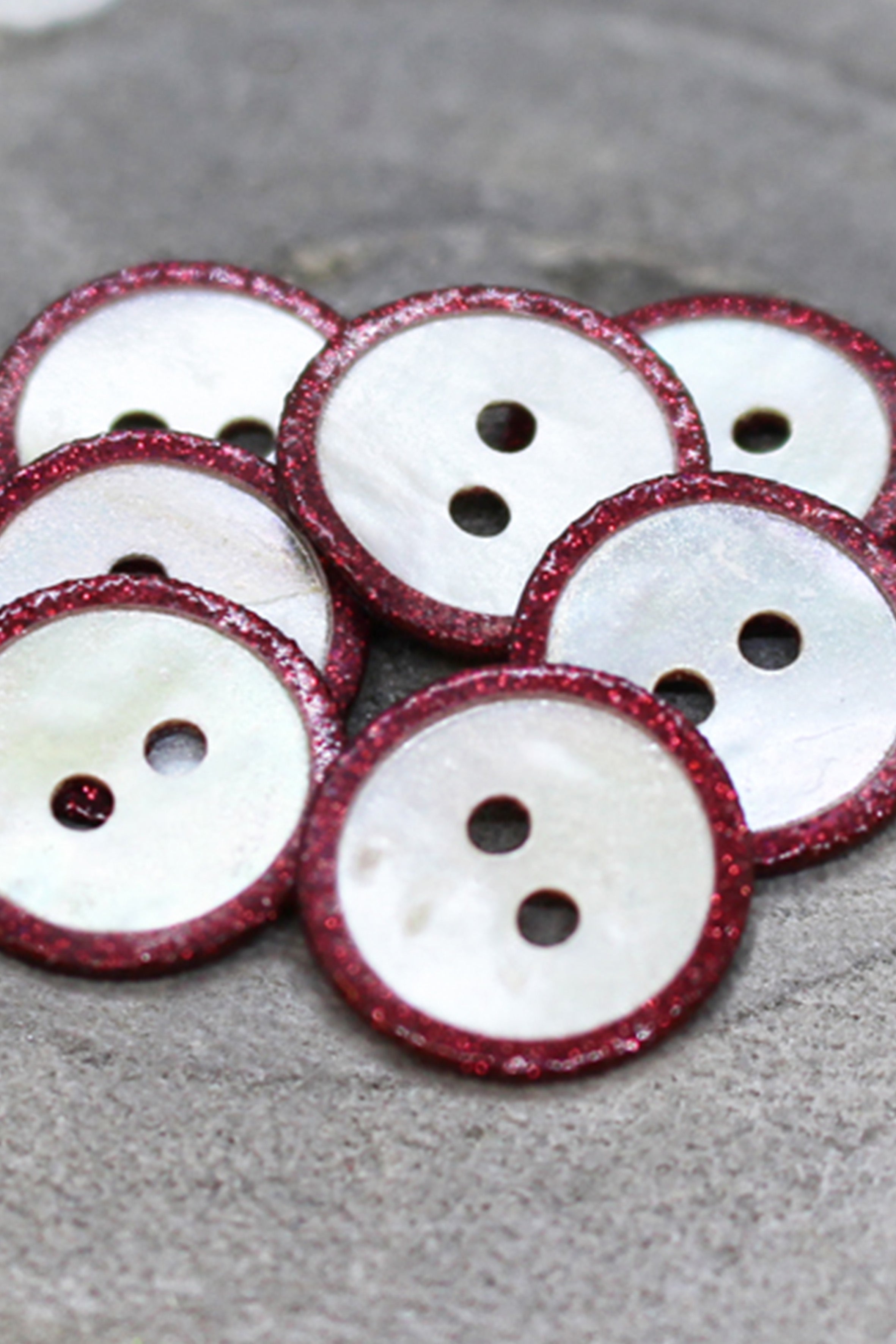 atelier-brunette-boutons-glitz-amarante-x10-boutons-paillet-s-couture image 2