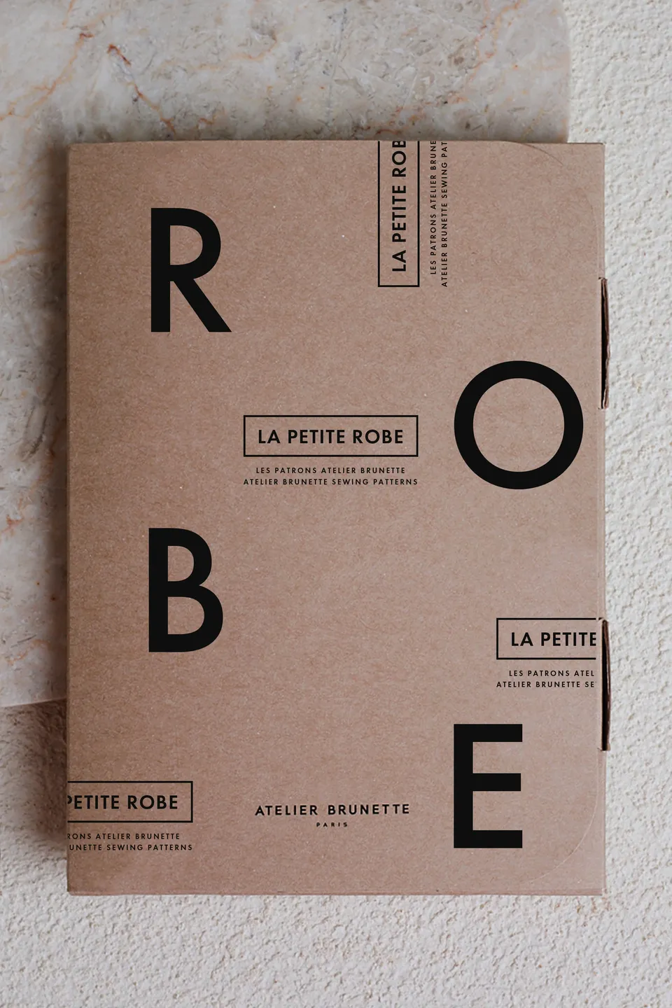 atelier-brunette-la-petite-robe-patron-pochette-femme image 1