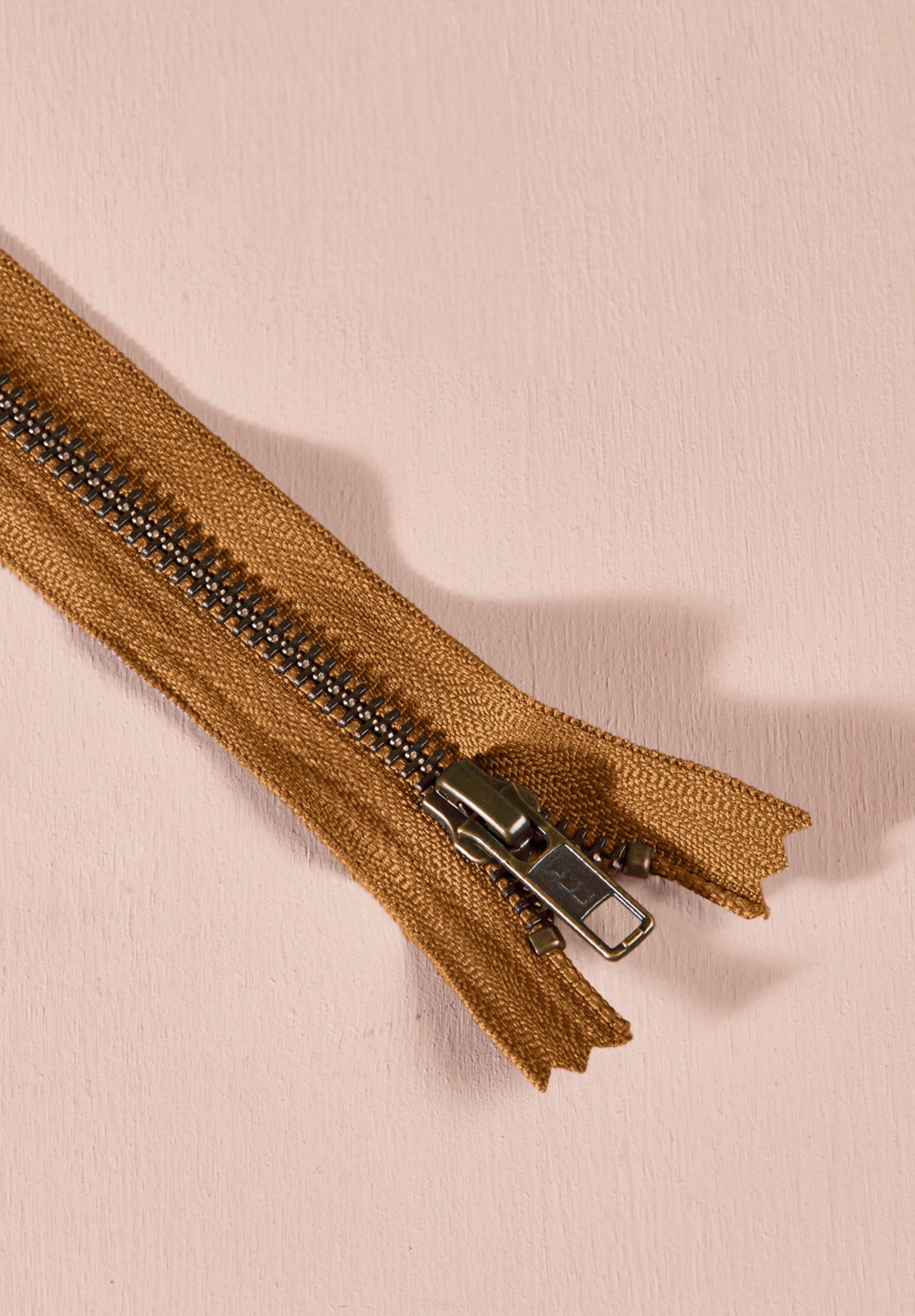 atelier-brunette-zip-simple-curseur-laiton-30-cm image 7