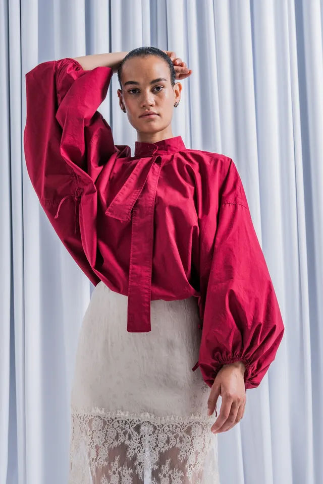 fibre-mood-elva-patron-de-couture-chemisier-femme-col-montant image 1