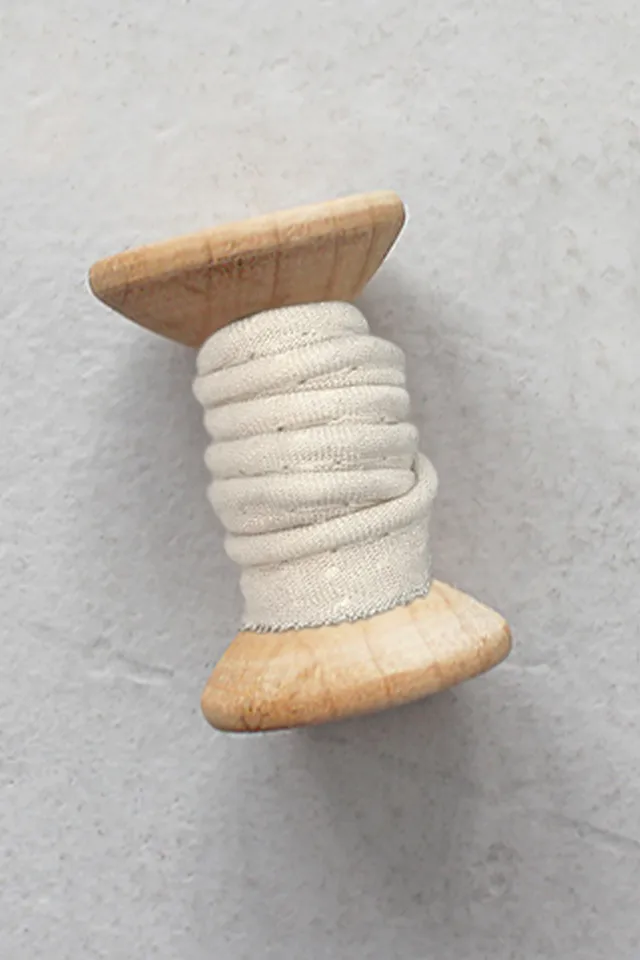 atelier-brunette-passepoil-dobby-off-white-1-cm-viscose-plumetis image 1