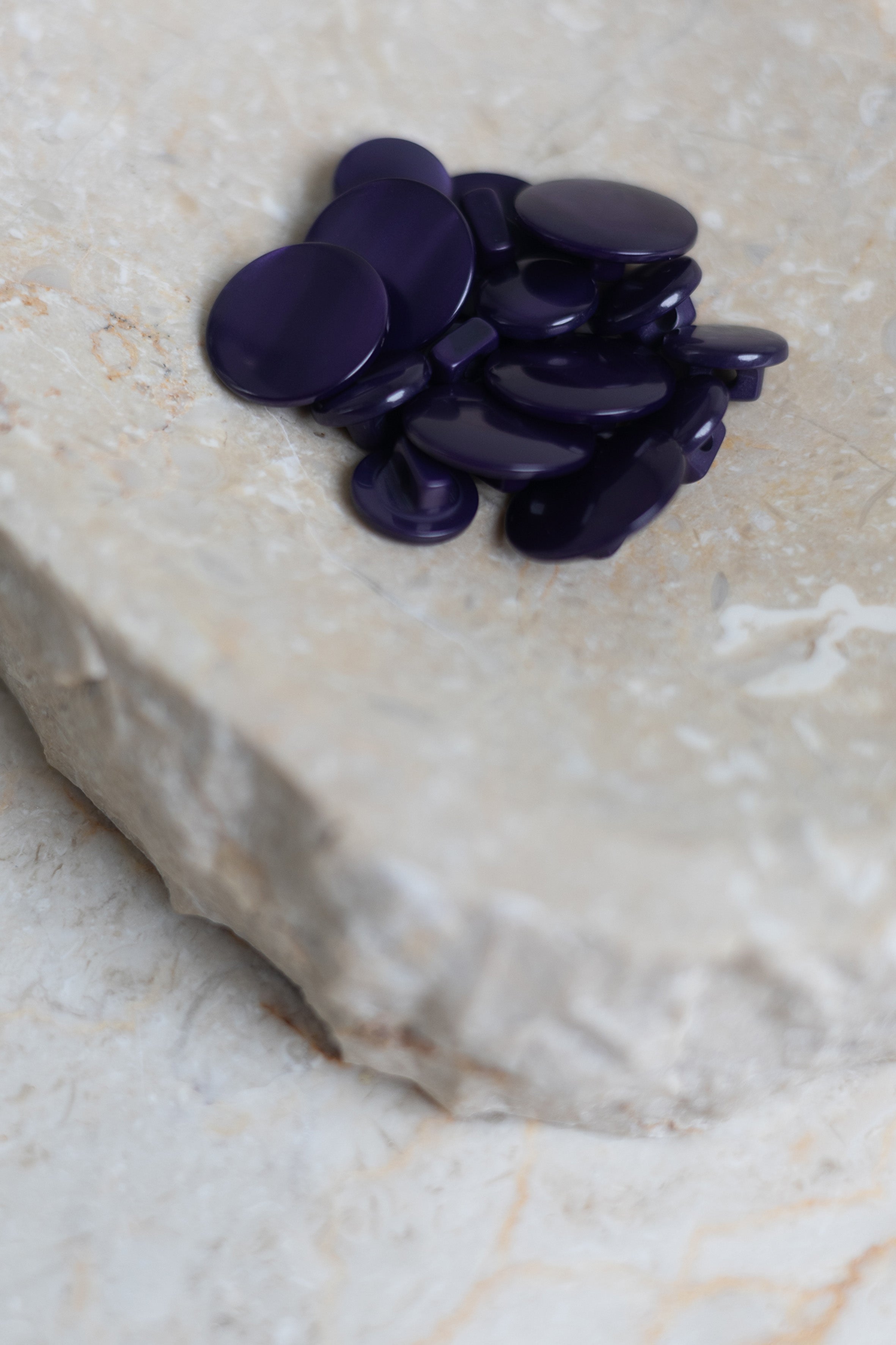 atelier-brunette-boutons-swing-majestic-purple-x10 image 4