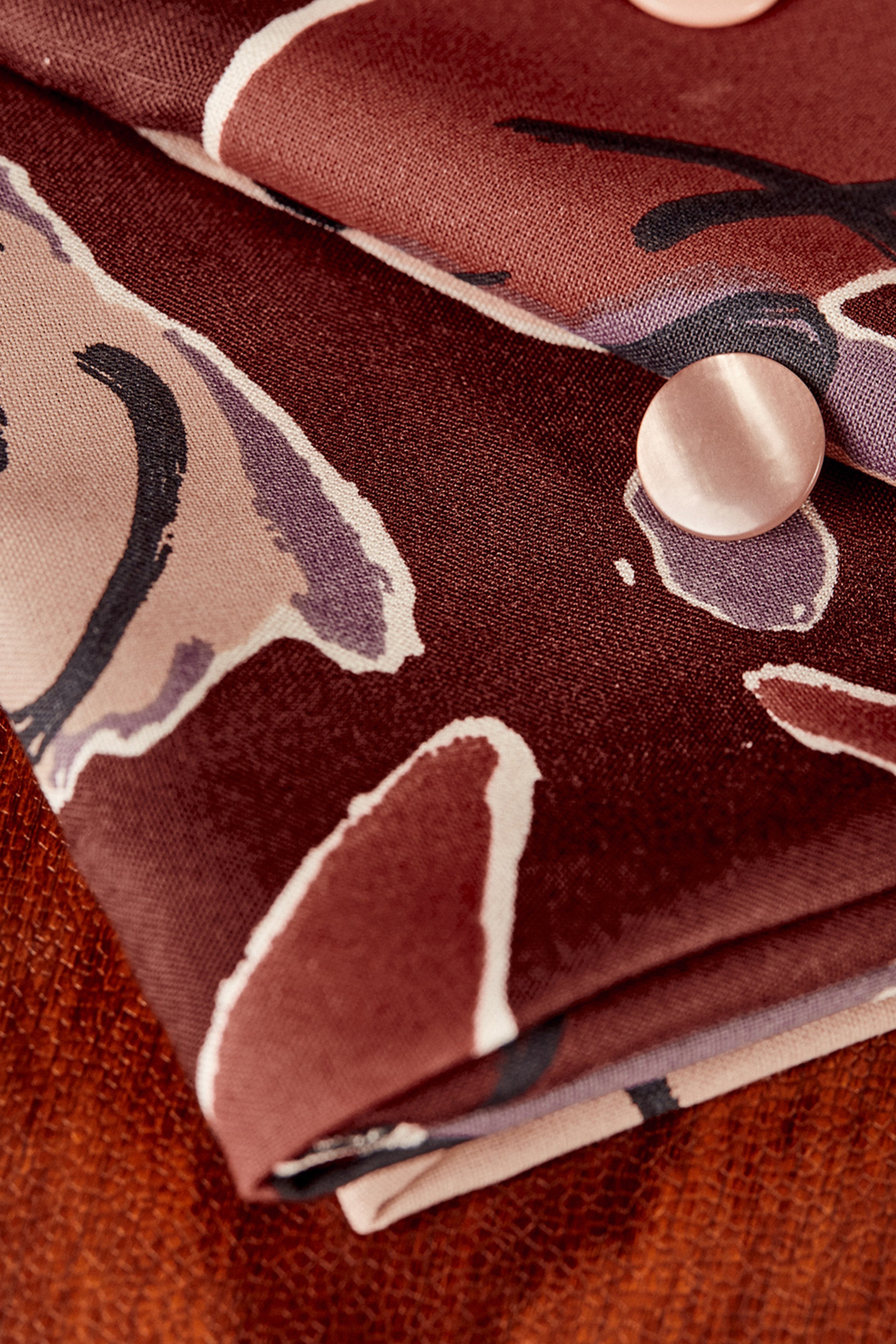 atelier-brunette-tissu-peony-rust-viscose-ecovero-imprim-e image 4