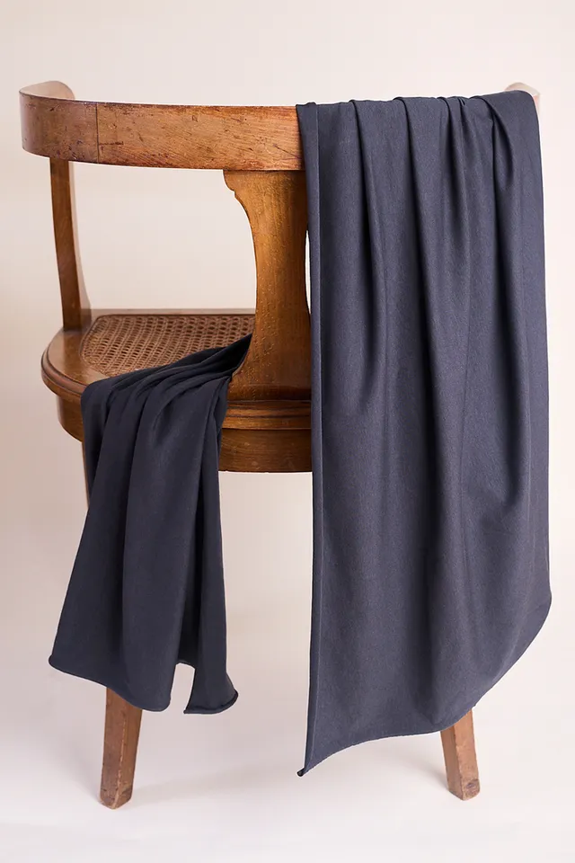 atelier-brunette-tissu-jersey-modal-deep-charcoal-10-cm-x-150-cm image 1