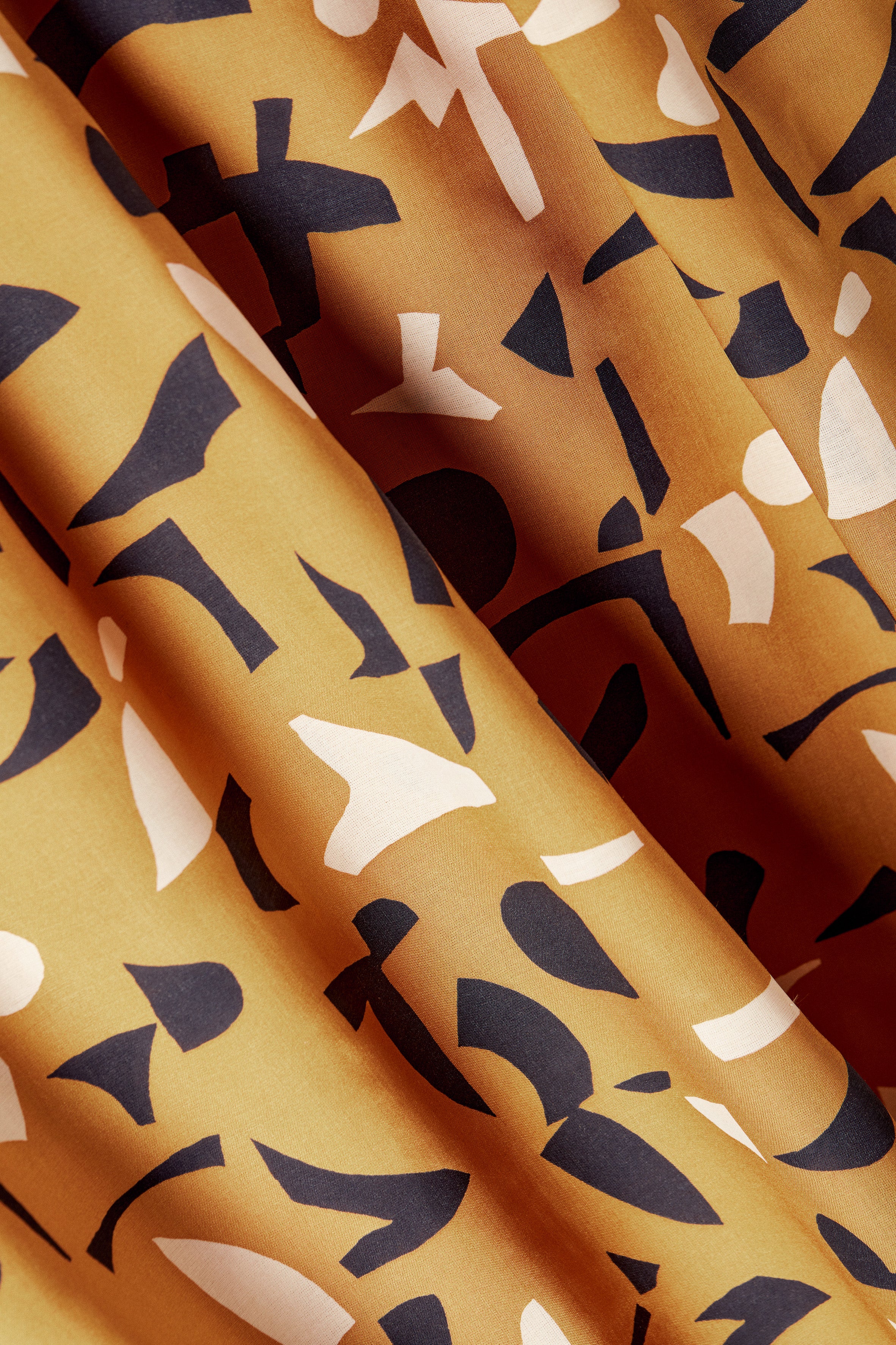 atelier-brunette-tissu-shadow-ochre-modal-viscose image 4