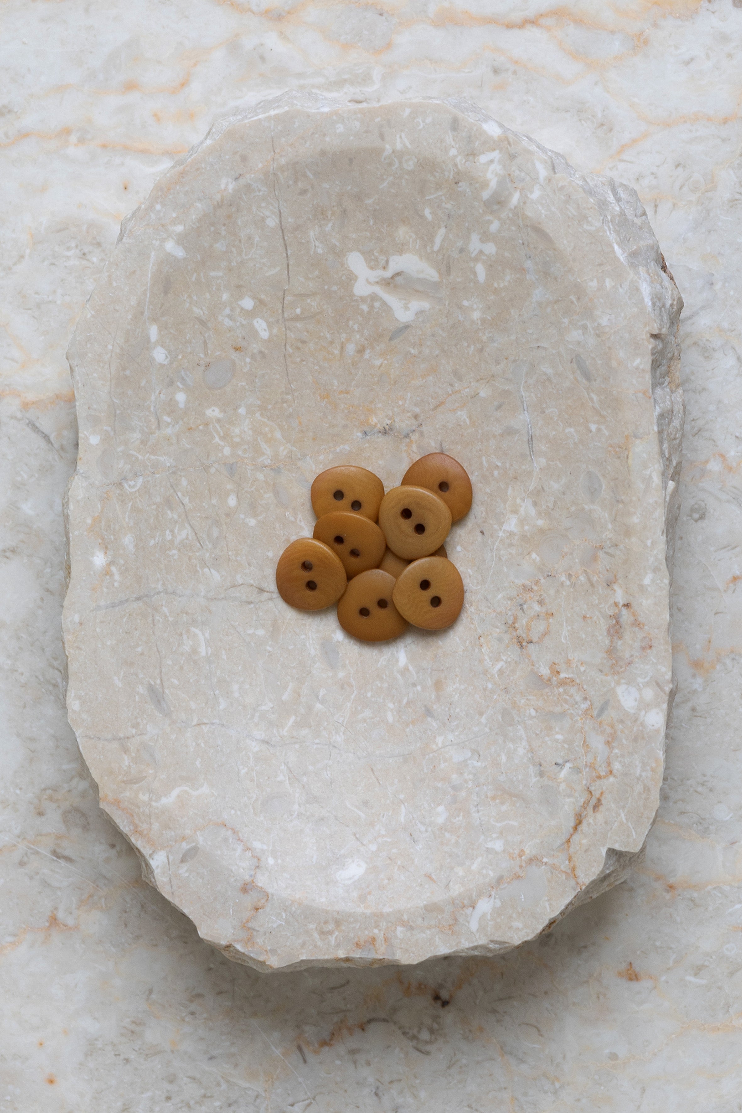 atelier-brunette-boutons-jaipur-ochre image 1