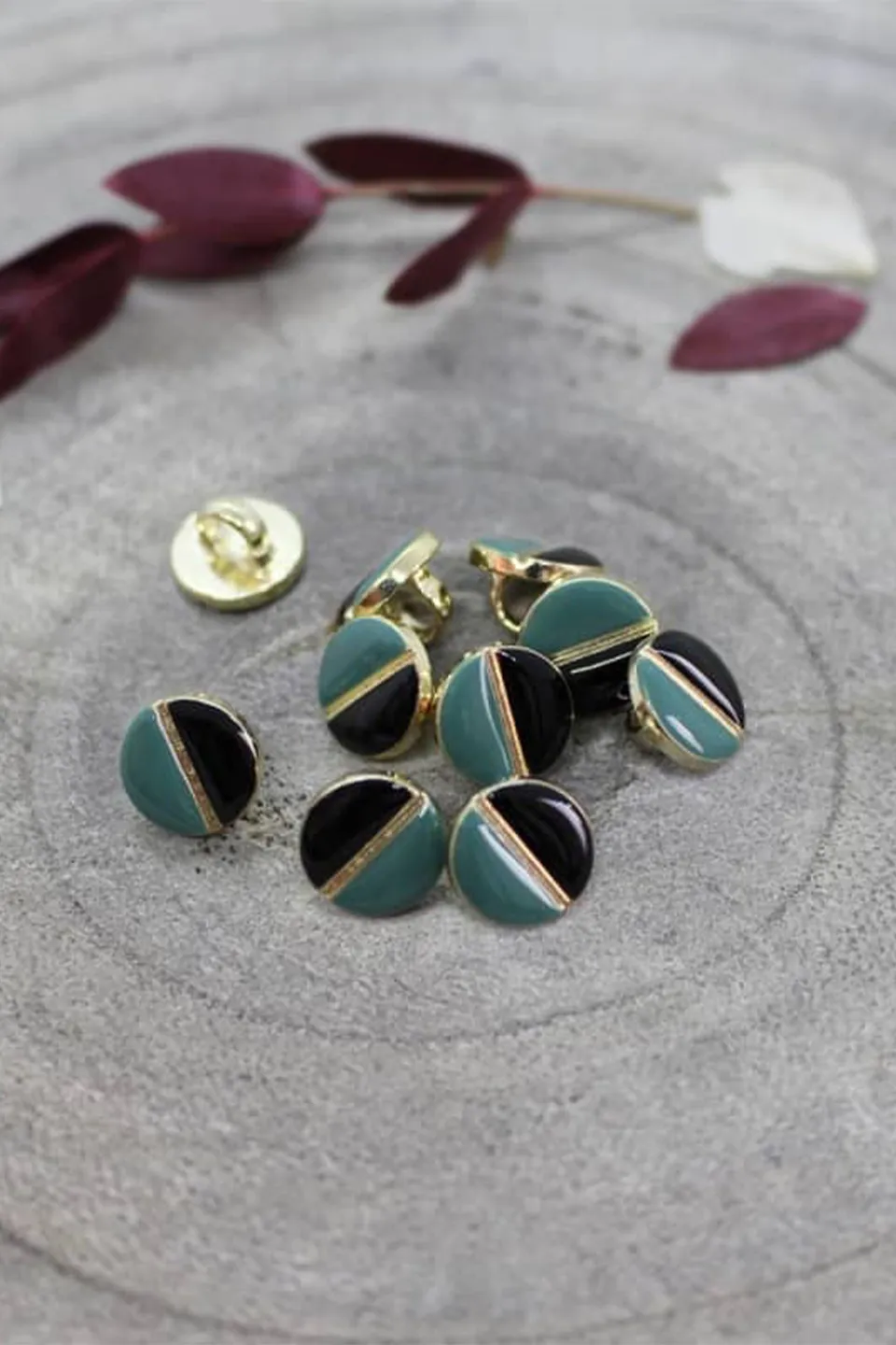 atelier-brunette-boutons-wink-black-cactus-x10 image 1
